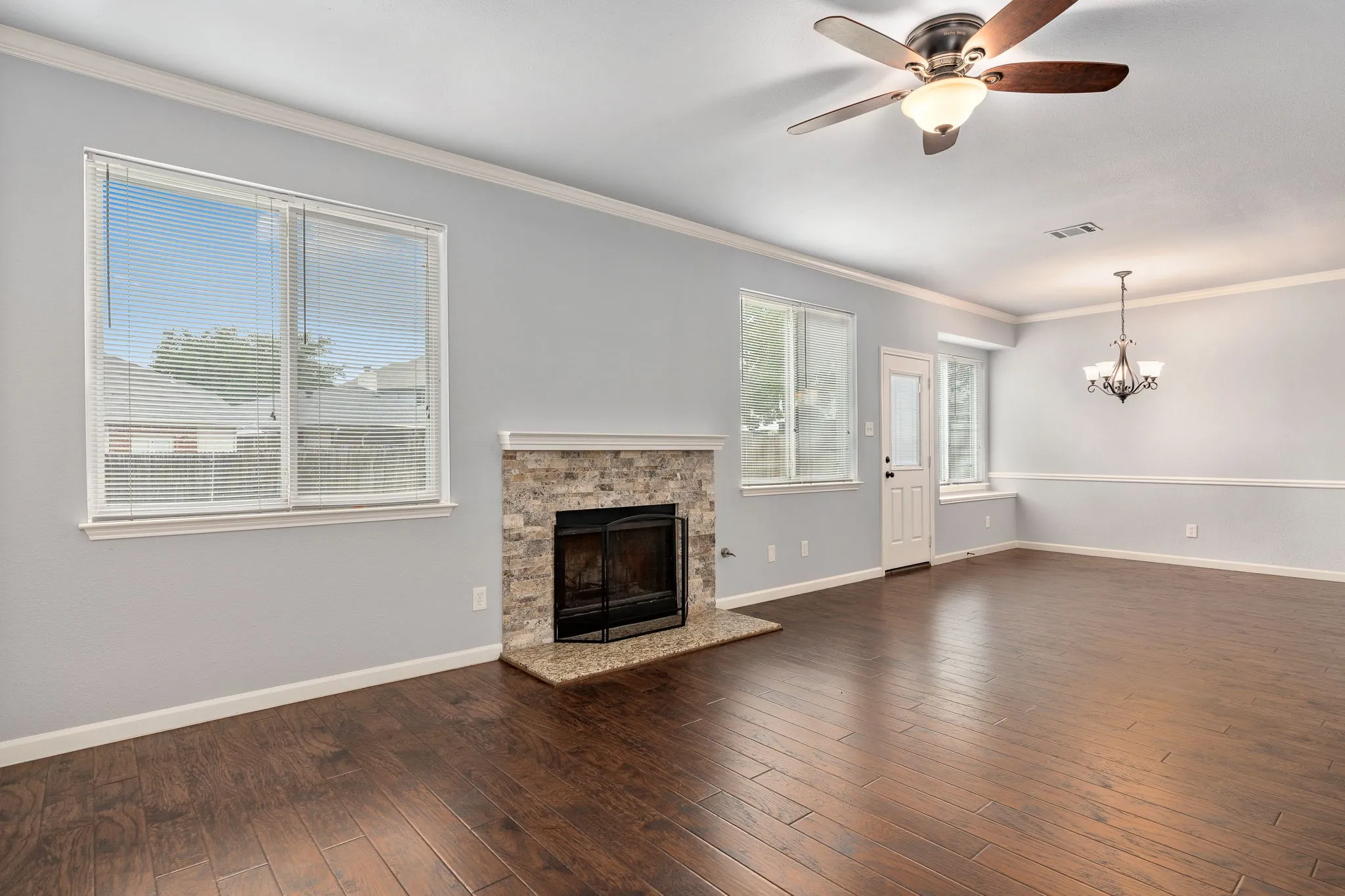 Single Family Residence For Rent in Denton County , 1704 Sandera Court, Flower Mound, Texas 75028, 4 Bedroom, 3 Bathroom, 2 Garage spaces, 2,034 Sqft, built in 1992, mls#21355399, Real Estate Agent in Flower Mound, Homes For Rent in Denton county, Homes For Rent in Flower Mound, Realtor in Flower Mound Texas, Real Estate Brokerage Independent Realty Texas, Luminita Cordes Realtor