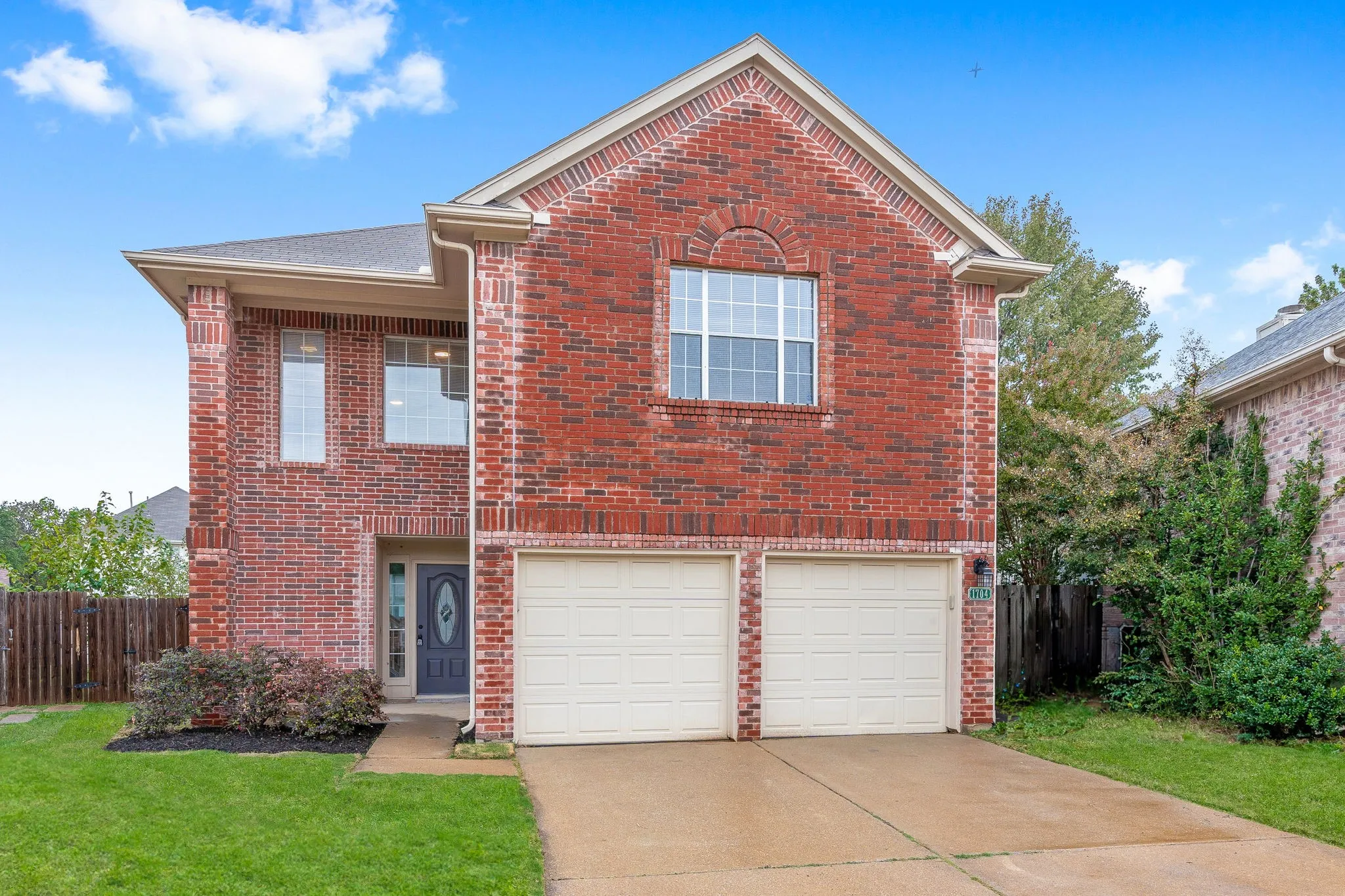 Single Family Residence For Rent in Denton County , 1704 Sandera Court, Flower Mound, Texas 75028, 4 Bedroom, 3 Bathroom, 2 Garage spaces, 2,034 Sqft, built in 1992, mls#21355399, Real Estate Agent in Flower Mound, Homes For Rent in Denton county, Homes For Rent in Flower Mound, Realtor in Flower Mound Texas, Real Estate Brokerage Independent Realty Texas, Luminita Cordes Realtor