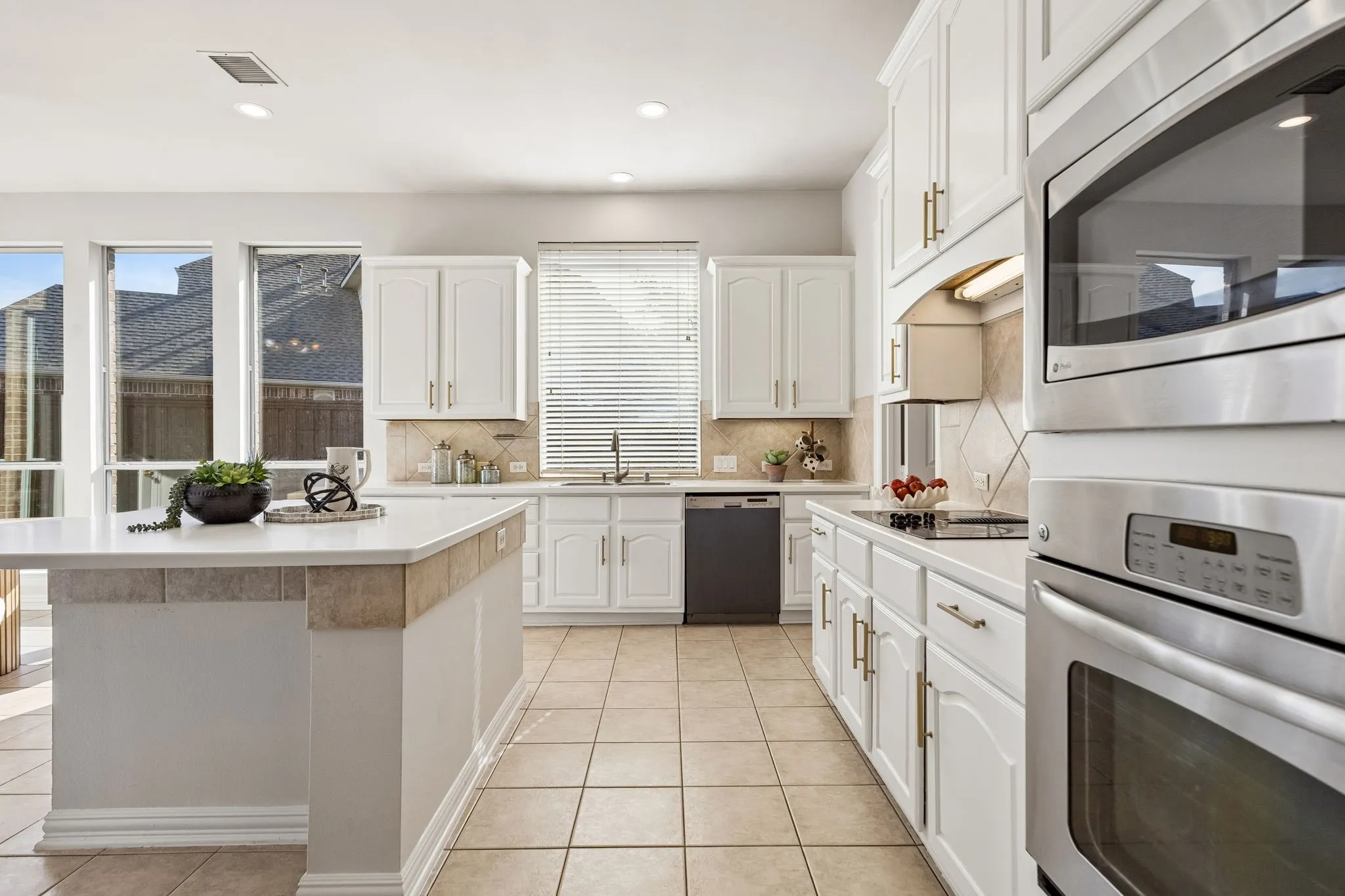 Single Family Residence For Sale in Collin County , 4529 Copper Mountain Lane, Richardson, Texas 75082, 5 Bedroom, 4 Bathroom, 3 Garage spaces, 3,531 Sqft, built in 1999, mls#21356296, Real Estate Agent in Richardson, Homes For Sale in Collin county, Homes For Sale in Richardson, Realtor in Richardson Texas, Real Estate Brokerage Independent Realty Texas, Luminita Cordes Realtor