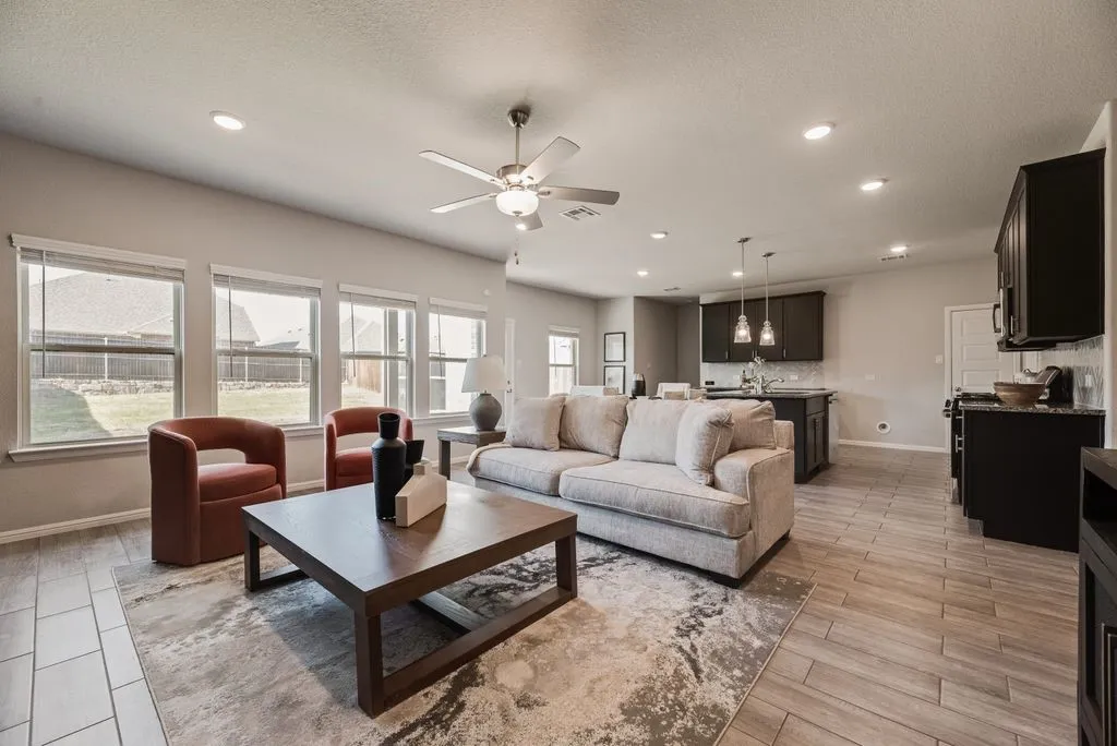 Single Family Residence For Sale in Collin County , 432 Delmar Drive, Princeton, Texas 75407, 5 Bedroom, 3 Bathroom, 2 Garage spaces, 2,398 Sqft, built in 2023, mls#21354182, Real Estate Agent in Princeton, Homes For Sale in Collin county, Homes For Sale in Princeton, Realtor in Princeton Texas, Real Estate Brokerage Independent Realty Texas, Luminita Cordes Realtor