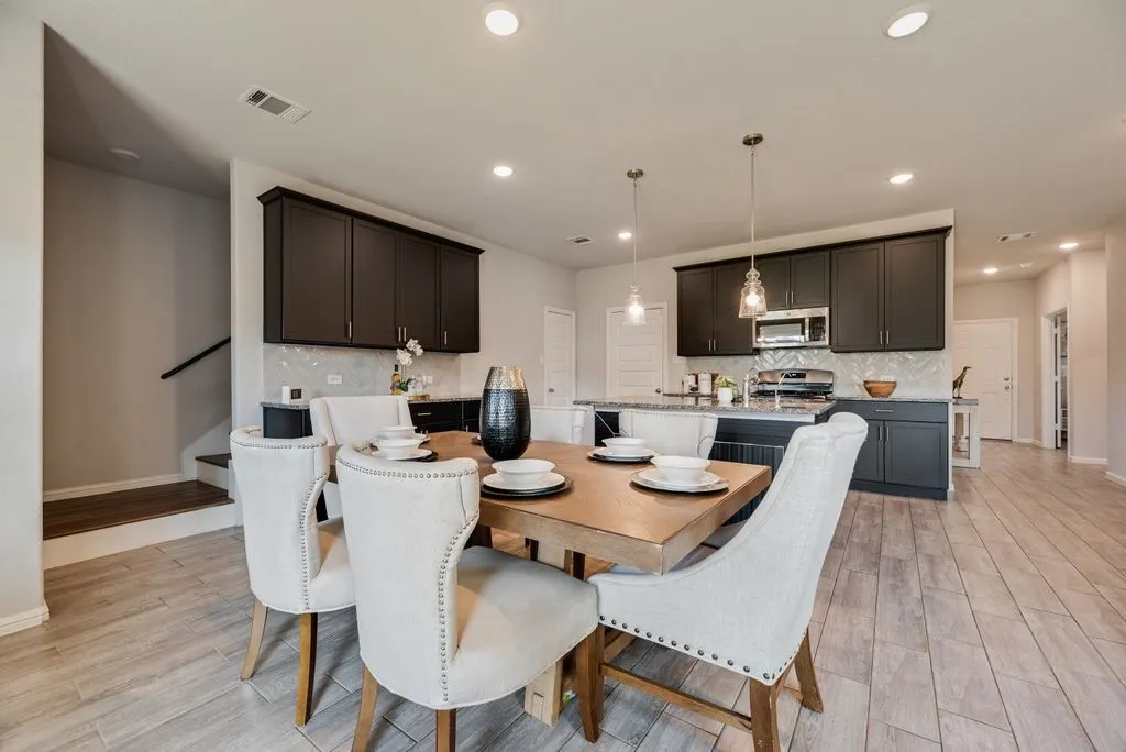 Single Family Residence For Sale in Collin County , 432 Delmar Drive, Princeton, Texas 75407, 5 Bedroom, 3 Bathroom, 2 Garage spaces, 2,398 Sqft, built in 2023, mls#21354182, Real Estate Agent in Princeton, Homes For Sale in Collin county, Homes For Sale in Princeton, Realtor in Princeton Texas, Real Estate Brokerage Independent Realty Texas, Luminita Cordes Realtor