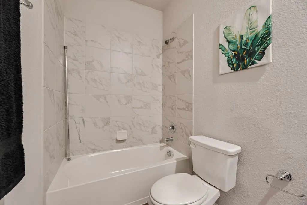Single Family Residence For Sale in Collin County , 432 Delmar Drive, Princeton, Texas 75407, 5 Bedroom, 3 Bathroom, 2 Garage spaces, 2,398 Sqft, built in 2023, mls#21354182, Real Estate Agent in Princeton, Homes For Sale in Collin county, Homes For Sale in Princeton, Realtor in Princeton Texas, Real Estate Brokerage Independent Realty Texas, Luminita Cordes Realtor