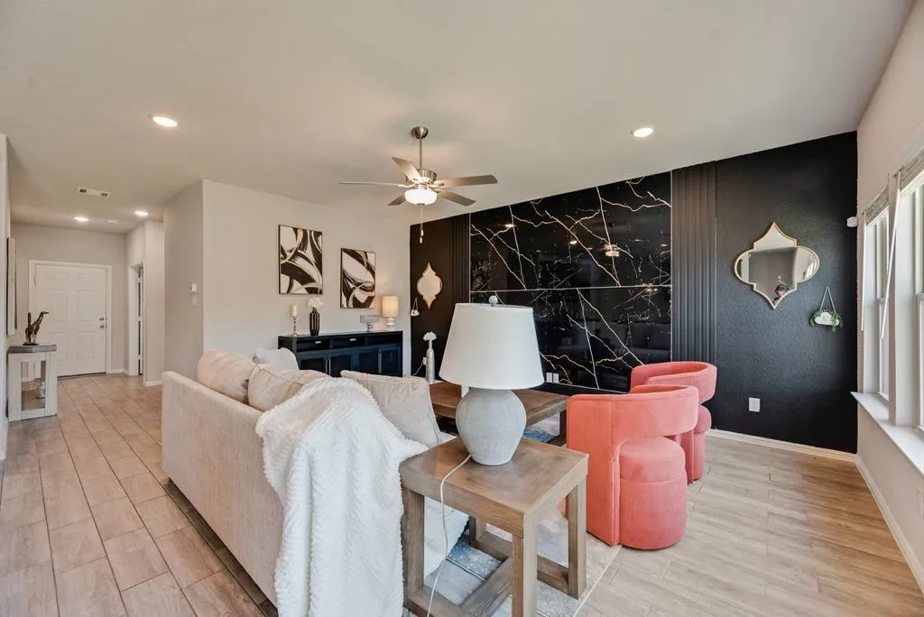 Single Family Residence For Sale in Collin County , 432 Delmar Drive, Princeton, Texas 75407, 5 Bedroom, 3 Bathroom, 2 Garage spaces, 2,398 Sqft, built in 2023, mls#21354182, Real Estate Agent in Princeton, Homes For Sale in Collin county, Homes For Sale in Princeton, Realtor in Princeton Texas, Real Estate Brokerage Independent Realty Texas, Luminita Cordes Realtor