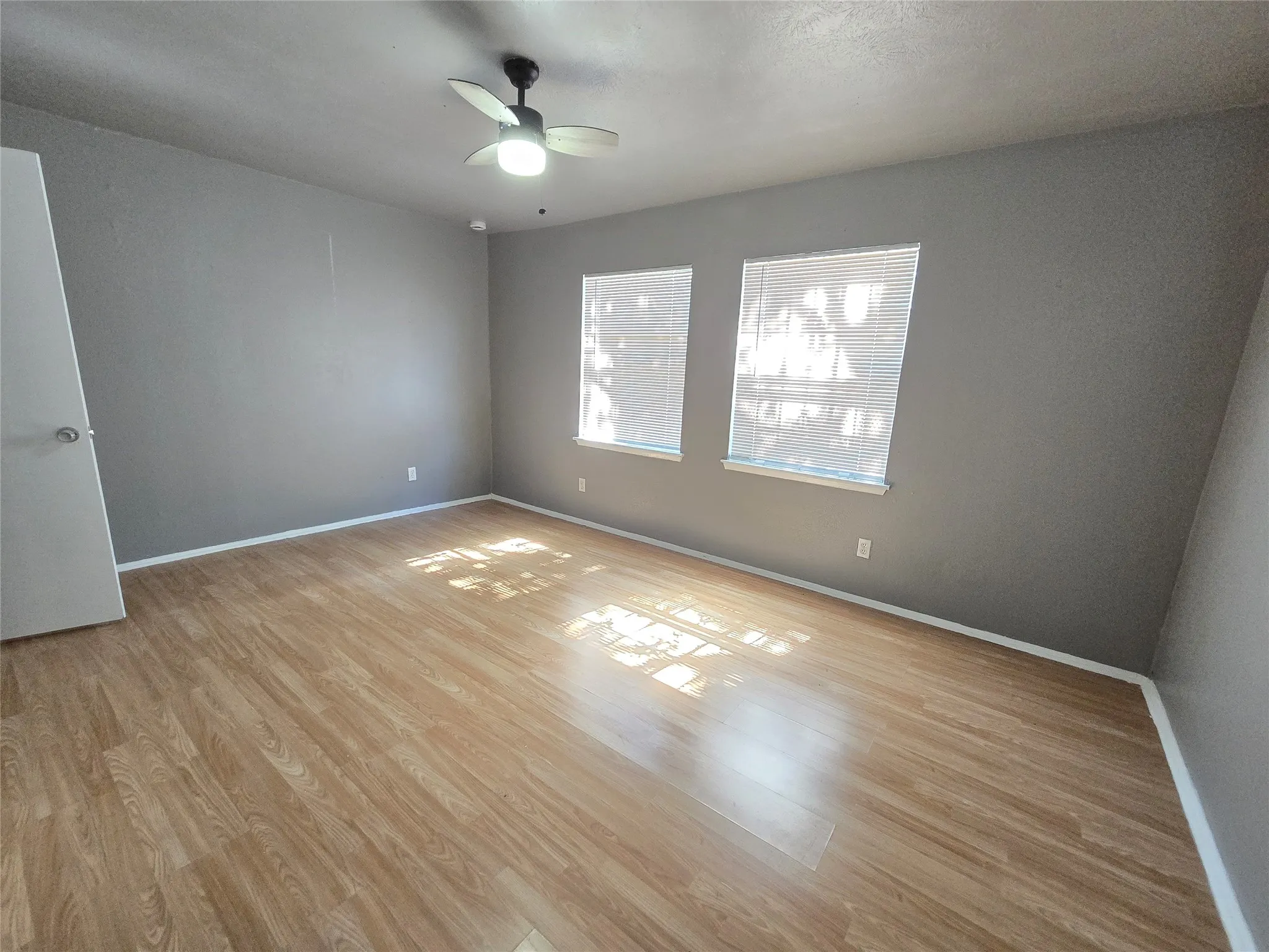 Duplex For Rent in Dallas County , 9571 Gonzales Drive, Dallas, Texas 75227, 2 Bedroom, 2 Bathroom, Garage spaces, 1,259 Sqft, built in 1982, mls#21359058, Real Estate Agent in Dallas, Homes For Rent in Dallas county, Homes For Rent in Dallas, Realtor in Dallas Texas, Real Estate Brokerage Independent Realty Texas, Luminita Cordes Realtor