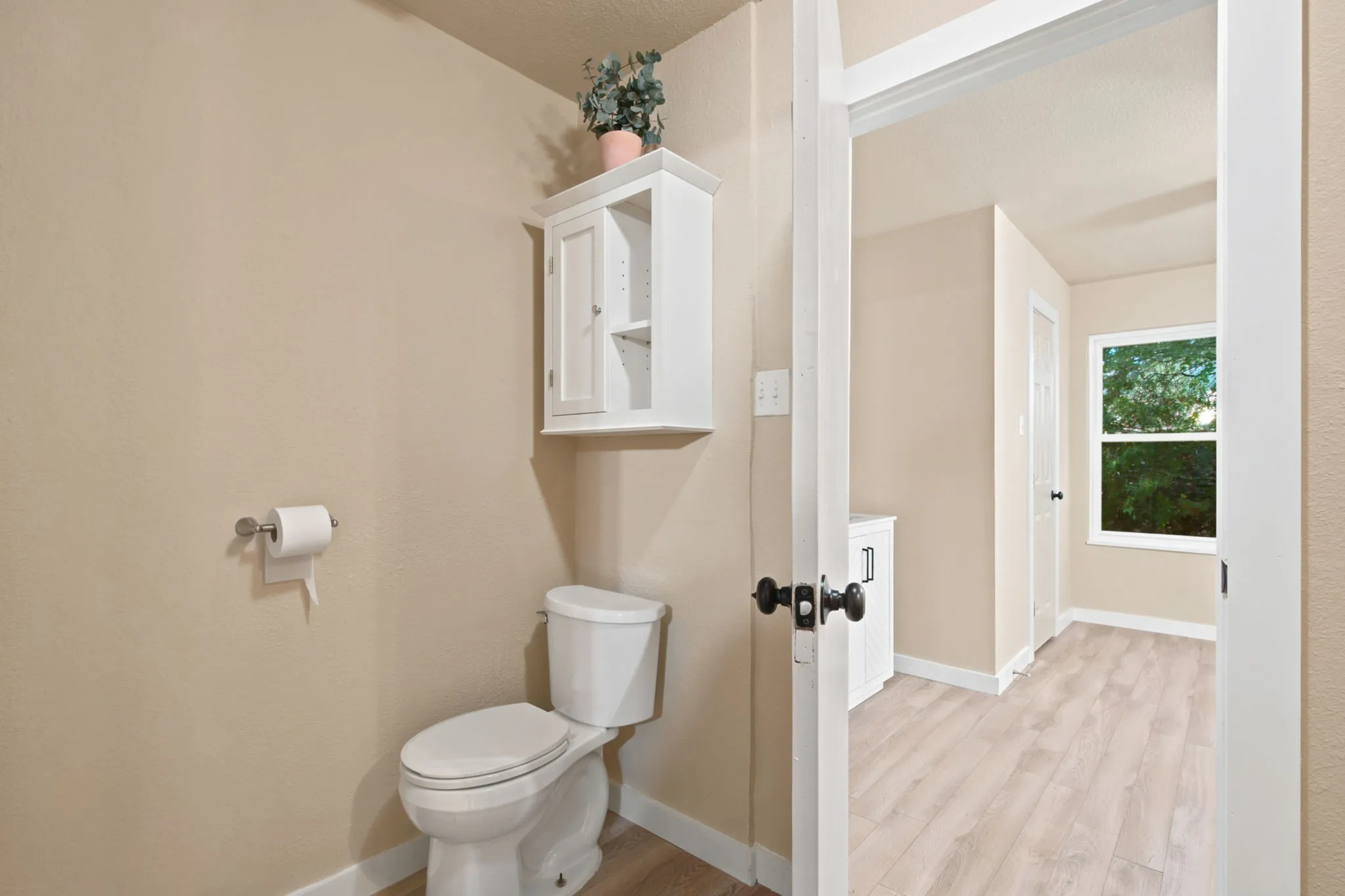 Single Family Residence For Sale in Parker County , 328 Silver Lane, Azle, Texas 76020, 3 Bedroom, 3 Bathroom, Garage spaces, 1,780 Sqft, built in 2013, mls#21358116, Real Estate Agent in Azle, Homes For Sale in Parker county, Homes For Sale in Azle, Realtor in Azle Texas, Real Estate Brokerage Independent Realty Texas, Luminita Cordes Realtor