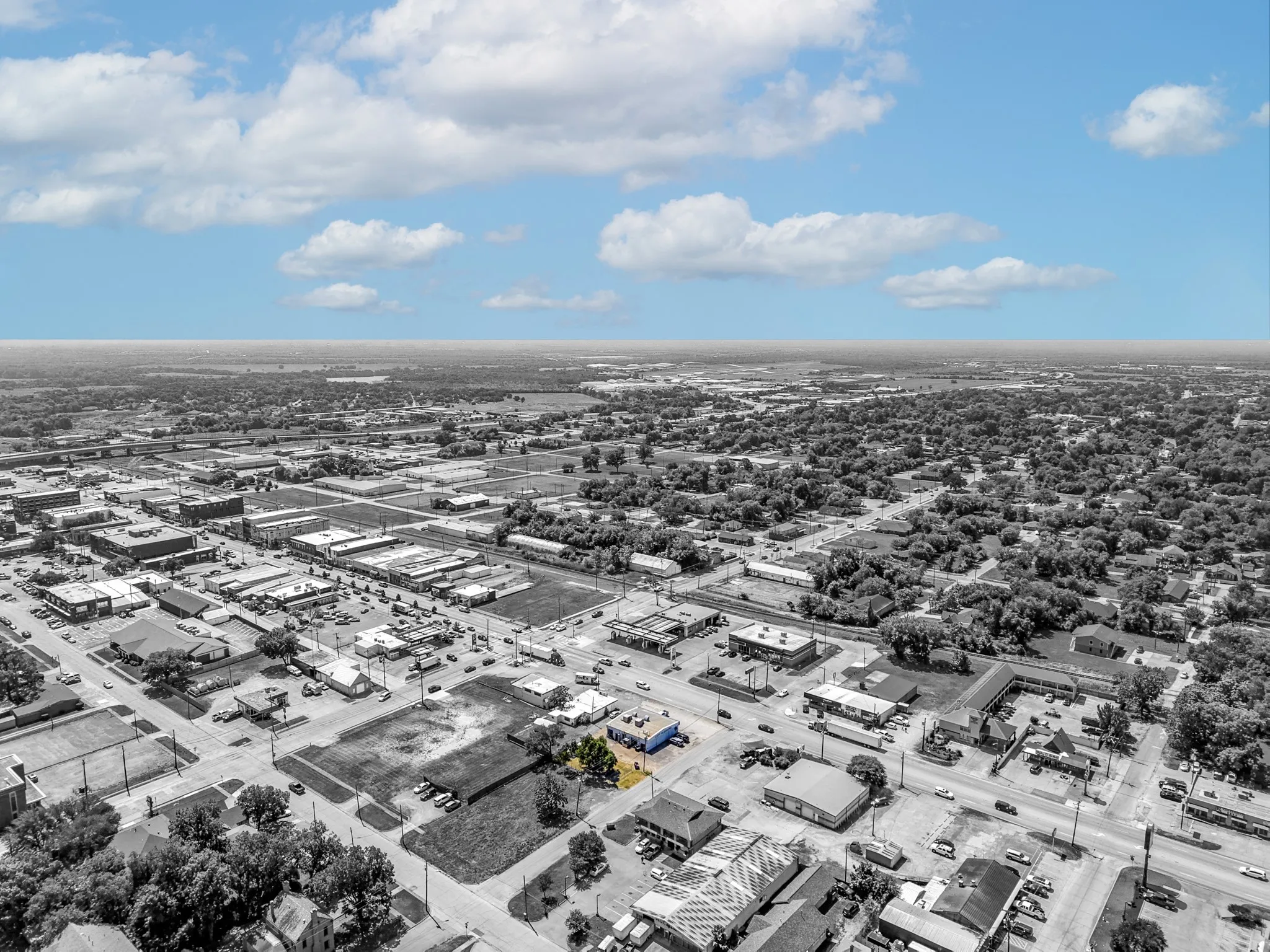 Retail For Sale in Kaufman County , 408 W Moore Avenue, Terrell, Texas 75160, 0, 0, Garage spaces, 0 Sqft, built in 1963, Price $589,000, mls#21358587, Real Estate Agent in Terrell, Homes For Sale in Kaufman county, Homes For Sale in Terrell, Realtor in Terrell Texas, Real Estate Brokerage Independent Realty Texas, Luminita Cordes Realtor
