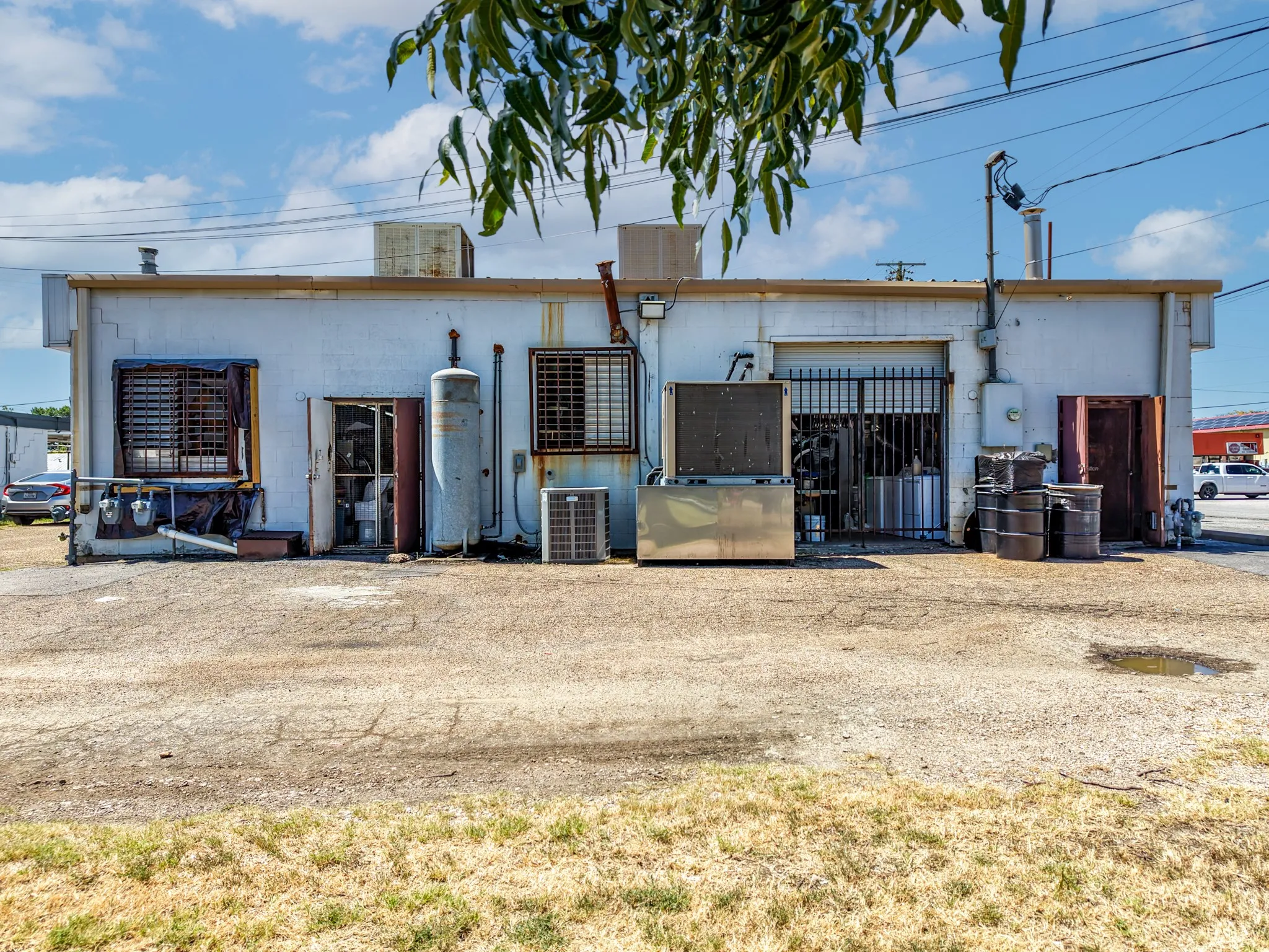 Retail For Sale in Kaufman County , 408 W Moore Avenue, Terrell, Texas 75160, 0, 0, Garage spaces, 0 Sqft, built in 1963, Price $589,000, mls#21358587, Real Estate Agent in Terrell, Homes For Sale in Kaufman county, Homes For Sale in Terrell, Realtor in Terrell Texas, Real Estate Brokerage Independent Realty Texas, Luminita Cordes Realtor