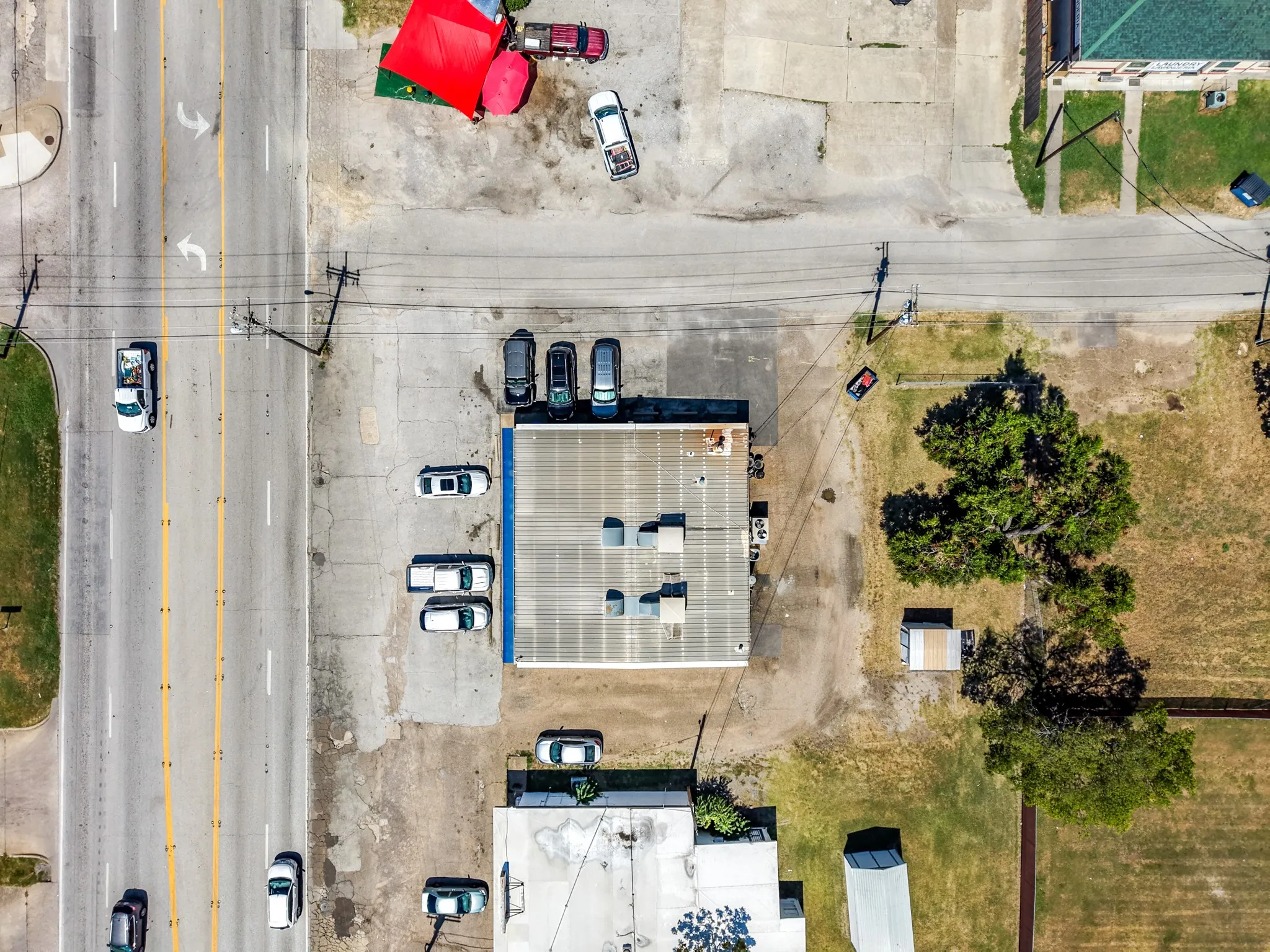 Retail For Sale in Kaufman County , 408 W Moore Avenue, Terrell, Texas 75160, 0, 0, Garage spaces, 0 Sqft, built in 1963, Price $589,000, mls#21358587, Real Estate Agent in Terrell, Homes For Sale in Kaufman county, Homes For Sale in Terrell, Realtor in Terrell Texas, Real Estate Brokerage Independent Realty Texas, Luminita Cordes Realtor