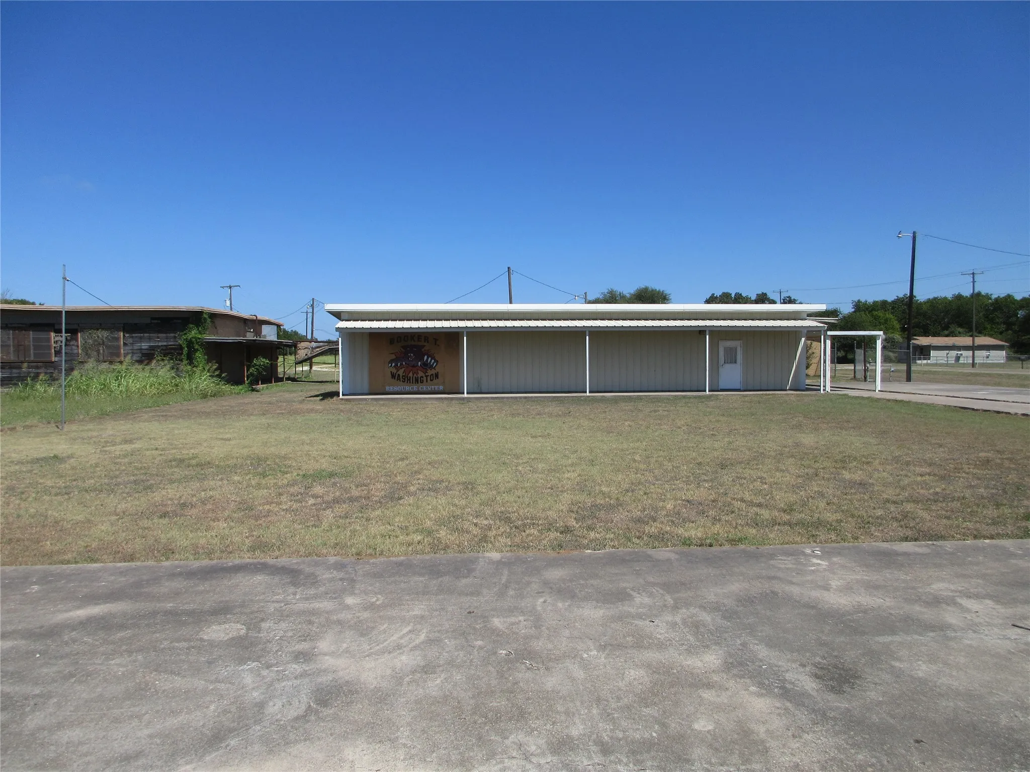 Unimproved Land For Sale in Falls County , None Commerce, Marlin, Texas 76661, 0, 0, Garage spaces, 0 Sqft, built in 0, Price $96,500, mls#21359096, Real Estate Agent in Marlin, Homes For Sale in Falls county, Homes For Sale in Marlin, Realtor in Marlin Texas, Real Estate Brokerage Independent Realty Texas, Luminita Cordes Realtor