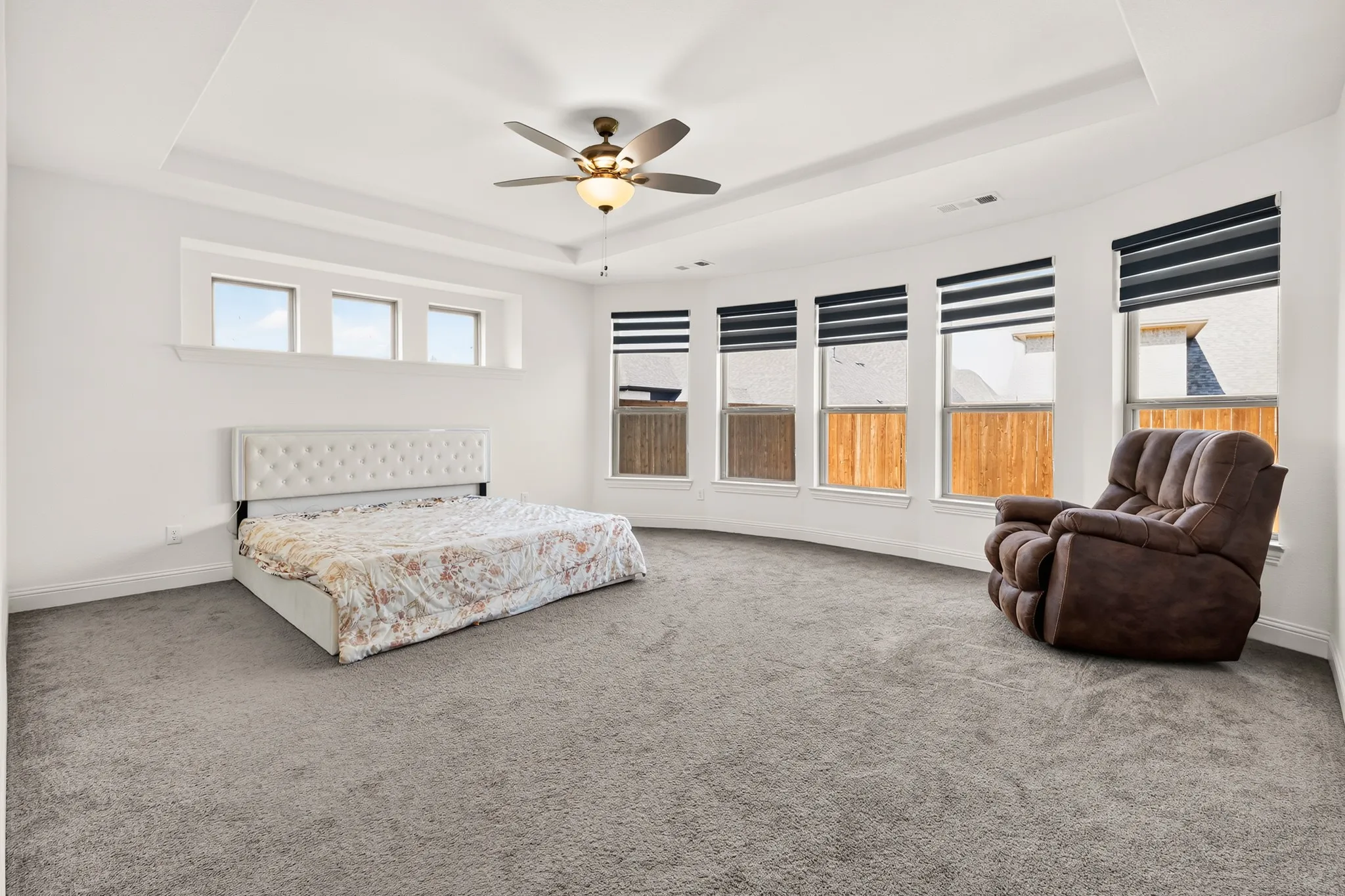 Single Family Residence For Sale in Denton County , 4125 Fall Aster Way, Aubrey, Texas 76227, 5 Bedroom, 4 Bathroom, 3 Garage spaces, 4,120 Sqft, built in 2023, mls#21359010, Real Estate Agent in Aubrey, Homes For Sale in Denton county, Homes For Sale in Aubrey, Realtor in Aubrey Texas, Real Estate Brokerage Independent Realty Texas, Luminita Cordes Realtor
