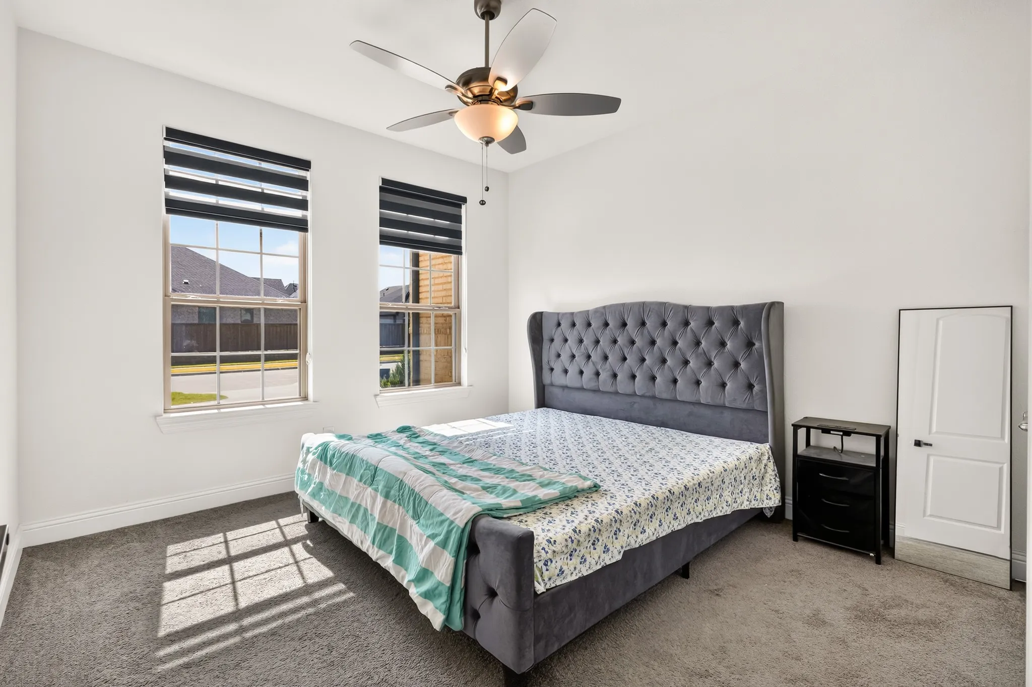 Single Family Residence For Sale in Denton County , 4125 Fall Aster Way, Aubrey, Texas 76227, 5 Bedroom, 4 Bathroom, 3 Garage spaces, 4,120 Sqft, built in 2023, mls#21359010, Real Estate Agent in Aubrey, Homes For Sale in Denton county, Homes For Sale in Aubrey, Realtor in Aubrey Texas, Real Estate Brokerage Independent Realty Texas, Luminita Cordes Realtor