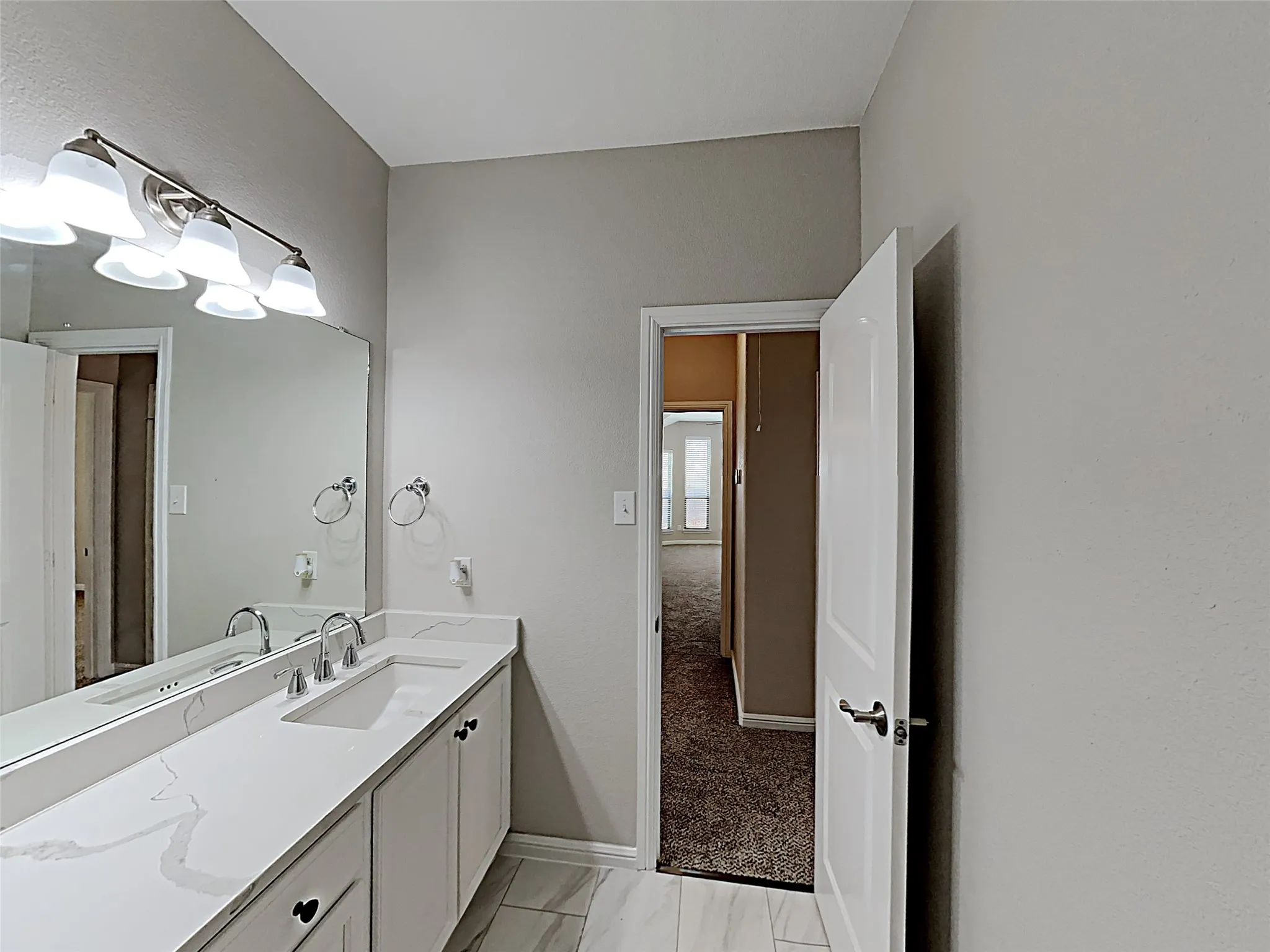 Single Family Residence For Rent in Tarrant County , 1025 Prairie Heights Drive, Fort Worth, Texas 76108, 4 Bedroom, 2 Bathroom, 2 Garage spaces, 2,019 Sqft, built in 2013, mls#21359095, Real Estate Agent in Fort Worth, Homes For Rent in Tarrant county, Homes For Rent in Fort Worth, Realtor in Fort Worth Texas, Real Estate Brokerage Independent Realty Texas, Luminita Cordes Realtor