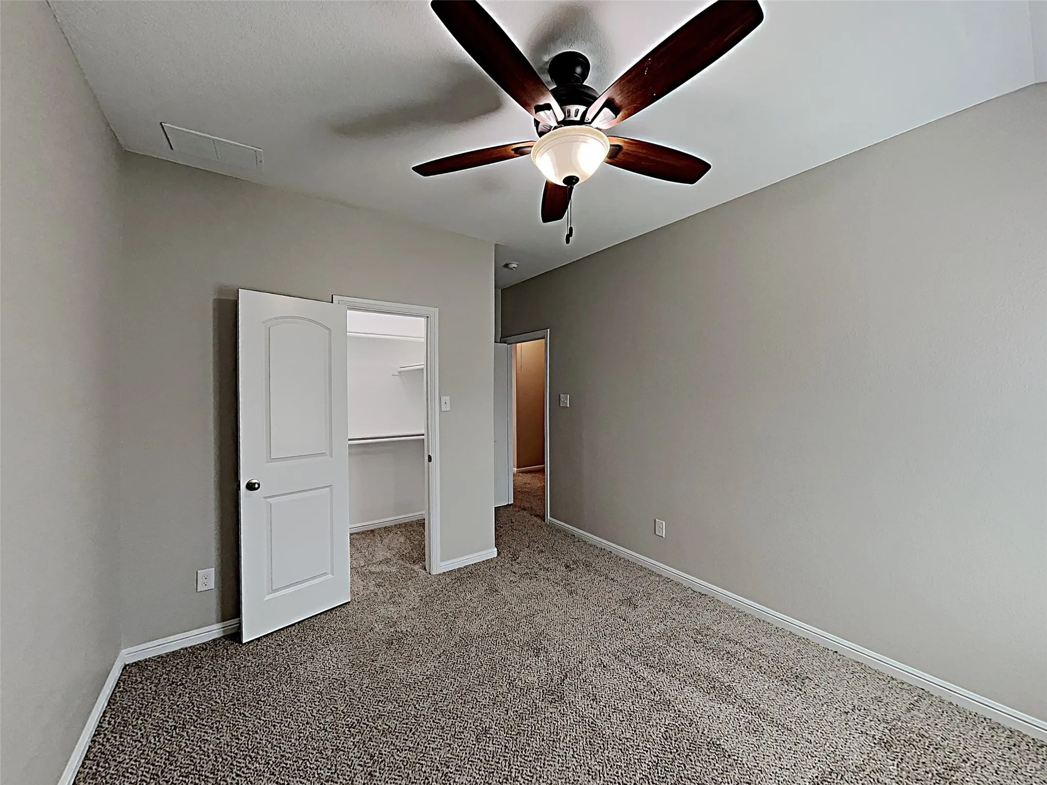 Single Family Residence For Rent in Tarrant County , 1025 Prairie Heights Drive, Fort Worth, Texas 76108, 4 Bedroom, 2 Bathroom, 2 Garage spaces, 2,019 Sqft, built in 2013, mls#21359095, Real Estate Agent in Fort Worth, Homes For Rent in Tarrant county, Homes For Rent in Fort Worth, Realtor in Fort Worth Texas, Real Estate Brokerage Independent Realty Texas, Luminita Cordes Realtor