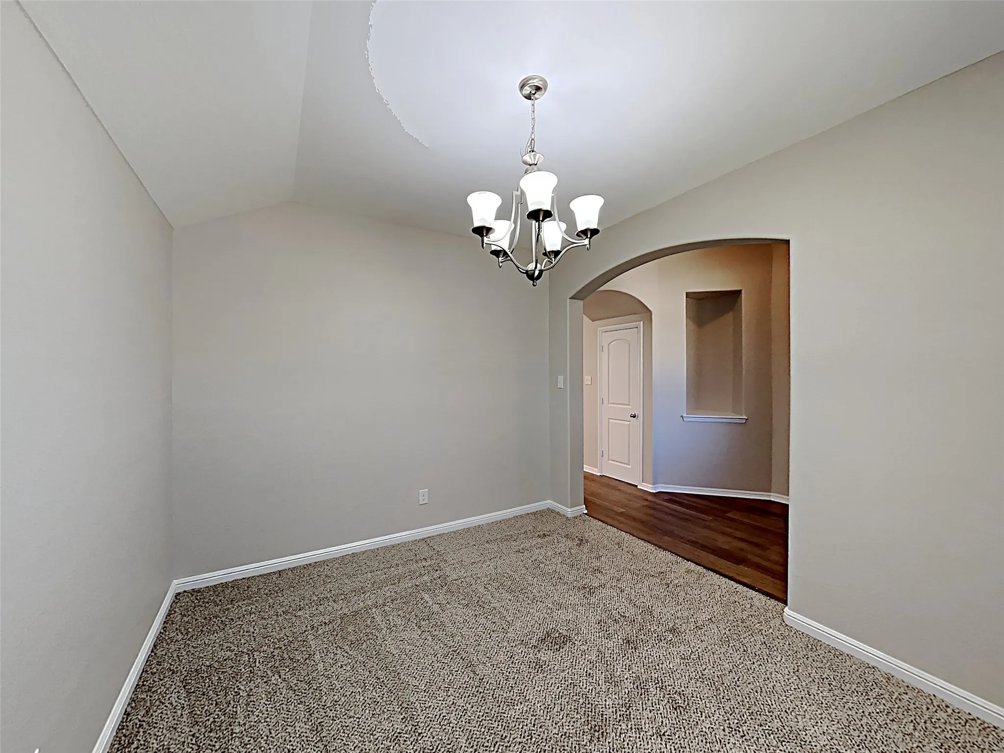 Single Family Residence For Rent in Tarrant County , 1025 Prairie Heights Drive, Fort Worth, Texas 76108, 4 Bedroom, 2 Bathroom, 2 Garage spaces, 2,019 Sqft, built in 2013, mls#21359095, Real Estate Agent in Fort Worth, Homes For Rent in Tarrant county, Homes For Rent in Fort Worth, Realtor in Fort Worth Texas, Real Estate Brokerage Independent Realty Texas, Luminita Cordes Realtor