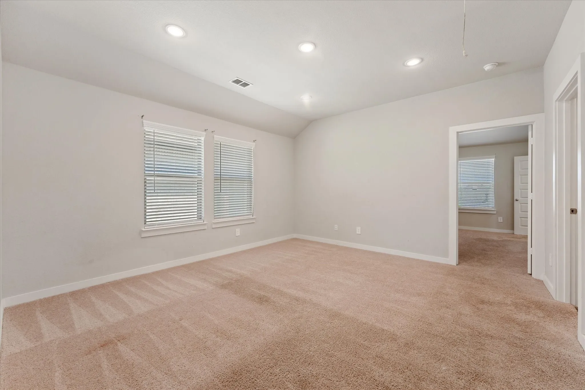 Single Family Residence For Rent in Collin County , 2616 Gaulding Street, Royse City, Texas 75189, 3 Bedroom, 3 Bathroom, 2 Garage spaces, 1,941 Sqft, built in 2022, mls#21359037, Real Estate Agent in Royse City, Homes For Rent in Collin county, Homes For Rent in Royse City, Realtor in Royse City Texas, Real Estate Brokerage Independent Realty Texas, Luminita Cordes Realtor
