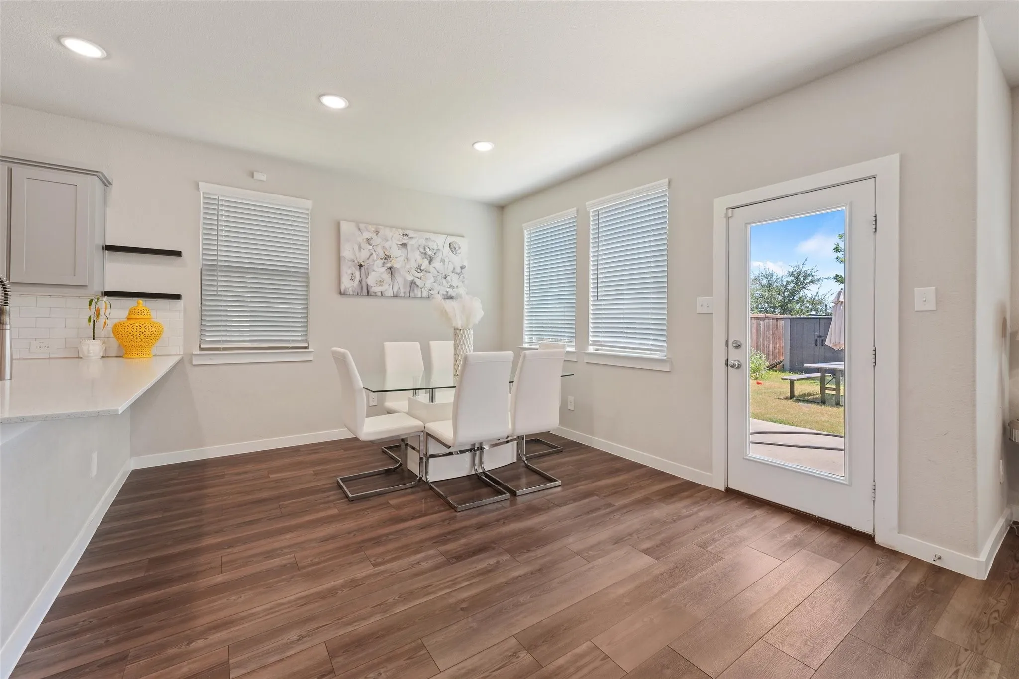 Single Family Residence For Rent in Collin County , 2616 Gaulding Street, Royse City, Texas 75189, 3 Bedroom, 3 Bathroom, 2 Garage spaces, 1,941 Sqft, built in 2022, mls#21359037, Real Estate Agent in Royse City, Homes For Rent in Collin county, Homes For Rent in Royse City, Realtor in Royse City Texas, Real Estate Brokerage Independent Realty Texas, Luminita Cordes Realtor