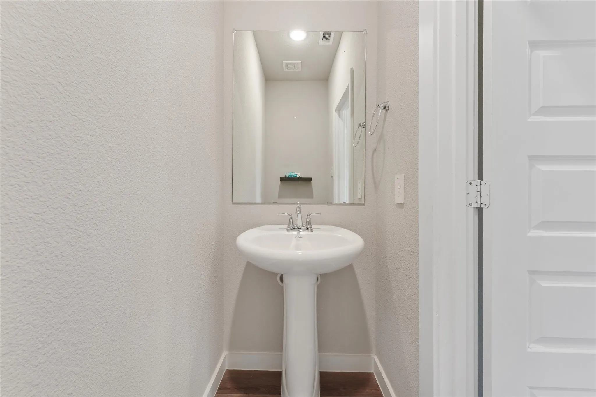 Single Family Residence For Rent in Collin County , 2616 Gaulding Street, Royse City, Texas 75189, 3 Bedroom, 3 Bathroom, 2 Garage spaces, 1,941 Sqft, built in 2022, mls#21359037, Real Estate Agent in Royse City, Homes For Rent in Collin county, Homes For Rent in Royse City, Realtor in Royse City Texas, Real Estate Brokerage Independent Realty Texas, Luminita Cordes Realtor