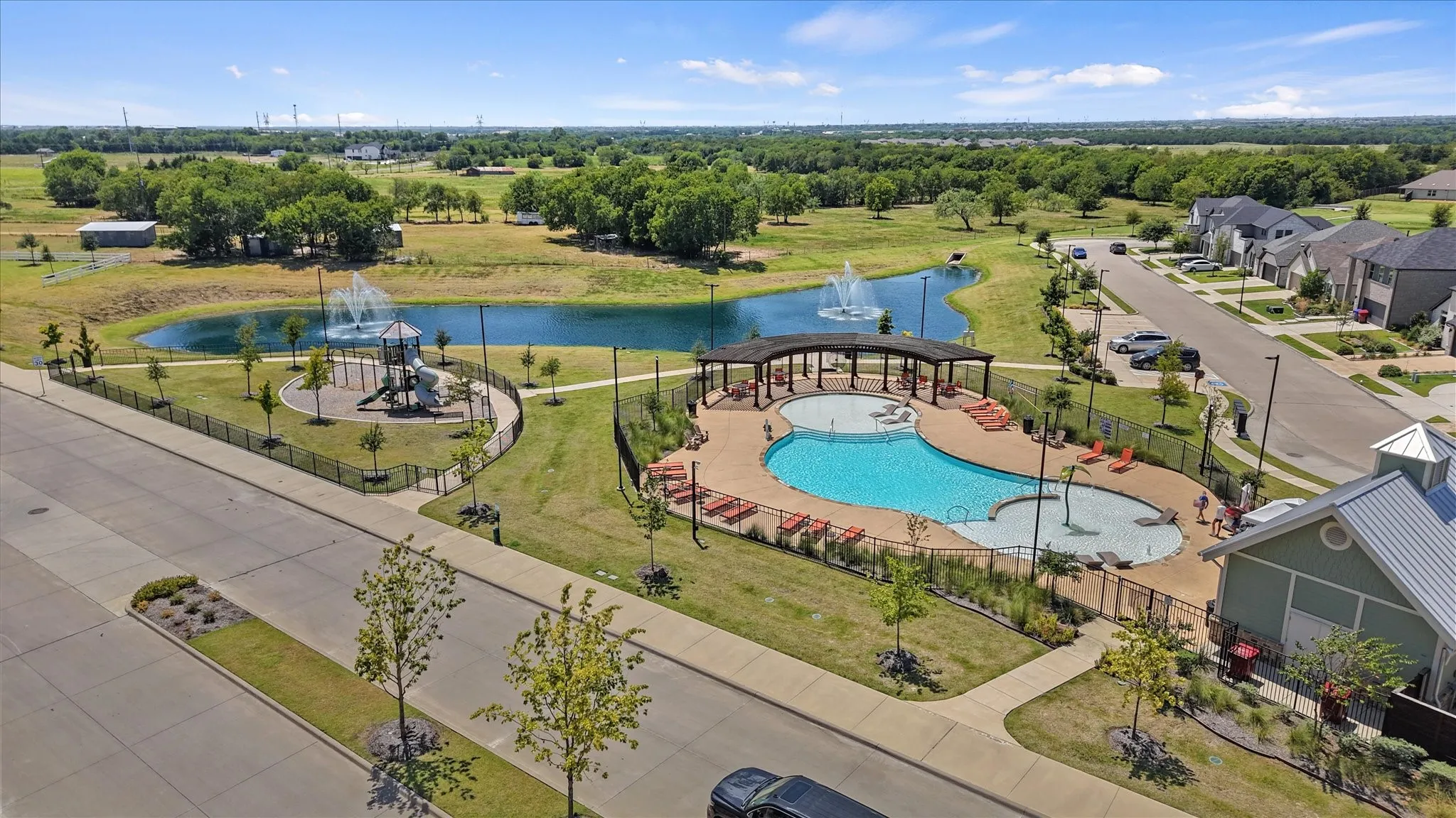 Single Family Residence For Rent in Collin County , 2616 Gaulding Street, Royse City, Texas 75189, 3 Bedroom, 3 Bathroom, 2 Garage spaces, 1,941 Sqft, built in 2022, mls#21359037, Real Estate Agent in Royse City, Homes For Rent in Collin county, Homes For Rent in Royse City, Realtor in Royse City Texas, Real Estate Brokerage Independent Realty Texas, Luminita Cordes Realtor