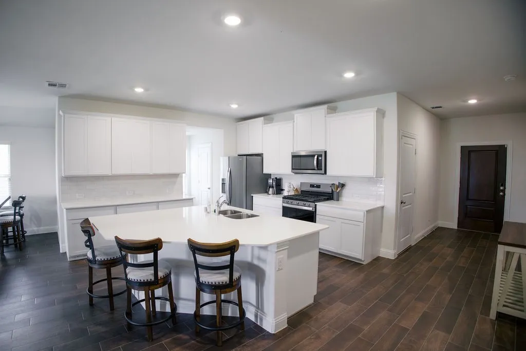 Single Family Residence For Sale in Kaufman County , 4174 Beamer Drive, Forney, Texas 75126, 4 Bedroom, 2 Bathroom, 2 Garage spaces, 2,011 Sqft, built in 2022, mls#21359113, Real Estate Agent in Forney, Homes For Sale in Kaufman county, Homes For Sale in Forney, Realtor in Forney Texas, Real Estate Brokerage Independent Realty Texas, Luminita Cordes Realtor