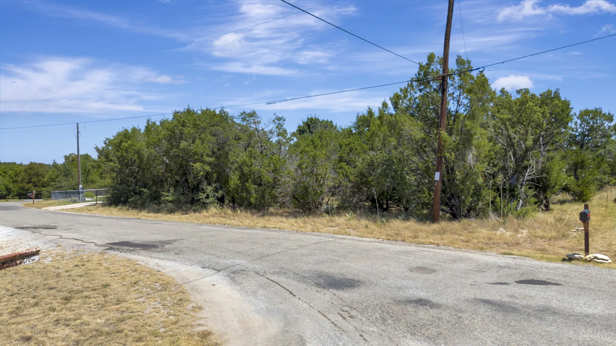 Unimproved Land For Sale in Hood County , 2513 Creekview Drive, Granbury, Texas 76048, 0, 0, Garage spaces, 0 Sqft, built in 0, mls#21355152, Real Estate Agent in Granbury, Homes For Sale in Hood county, Homes For Sale in Granbury, Realtor in Granbury Texas, Real Estate Brokerage Independent Realty Texas, Luminita Cordes Realtor