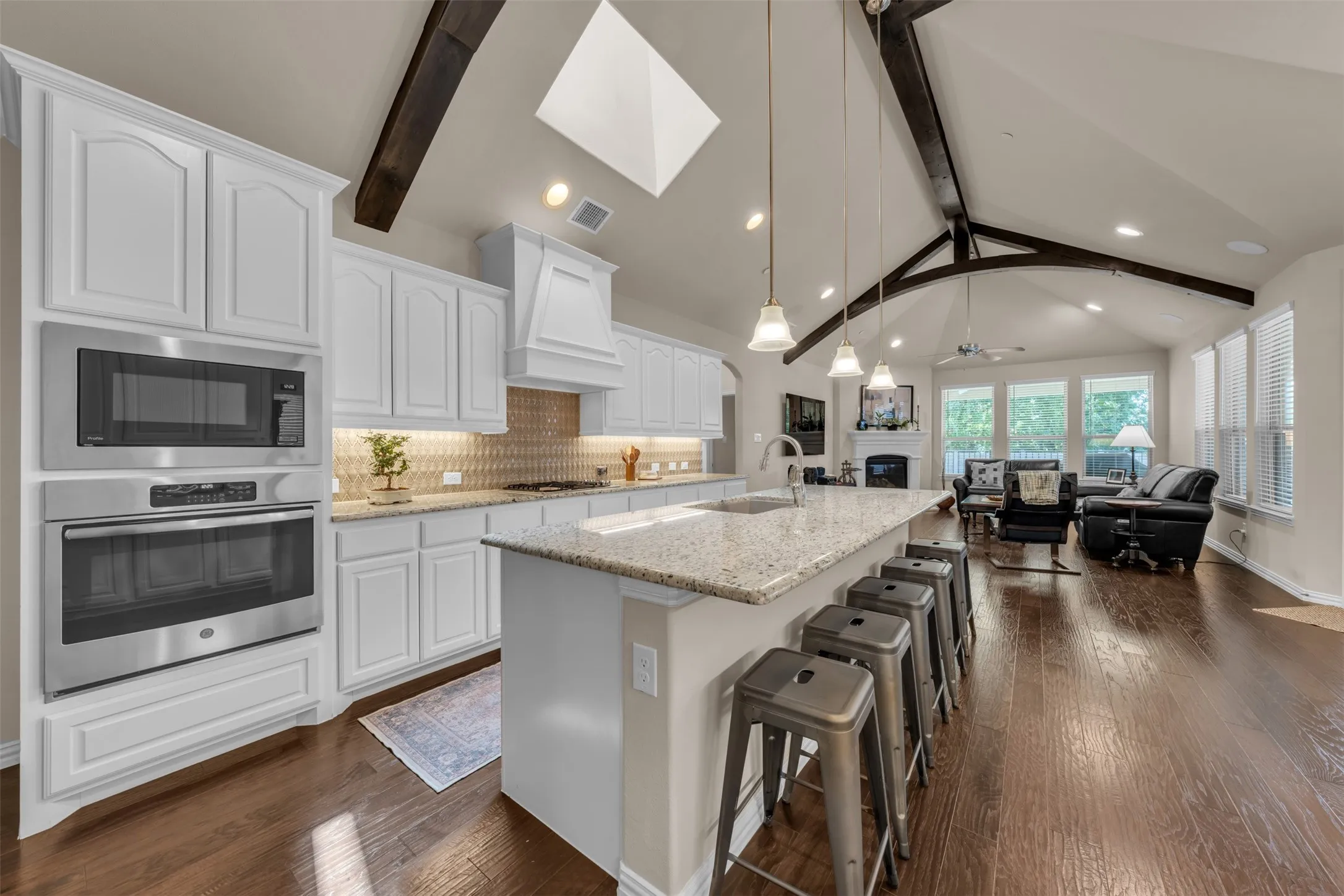 Condominium For Sale in Tarrant County , 2704 Esplanade Boulevard 2704, Mansfield, Texas 76063, 3 Bedroom, 3 Bathroom, 2 Garage spaces, 2,936 Sqft, built in 2019, mls#21359005, Real Estate Agent in Mansfield, Homes For Sale in Tarrant county, Homes For Sale in Mansfield, Realtor in Mansfield Texas, Real Estate Brokerage Independent Realty Texas, Luminita Cordes Realtor