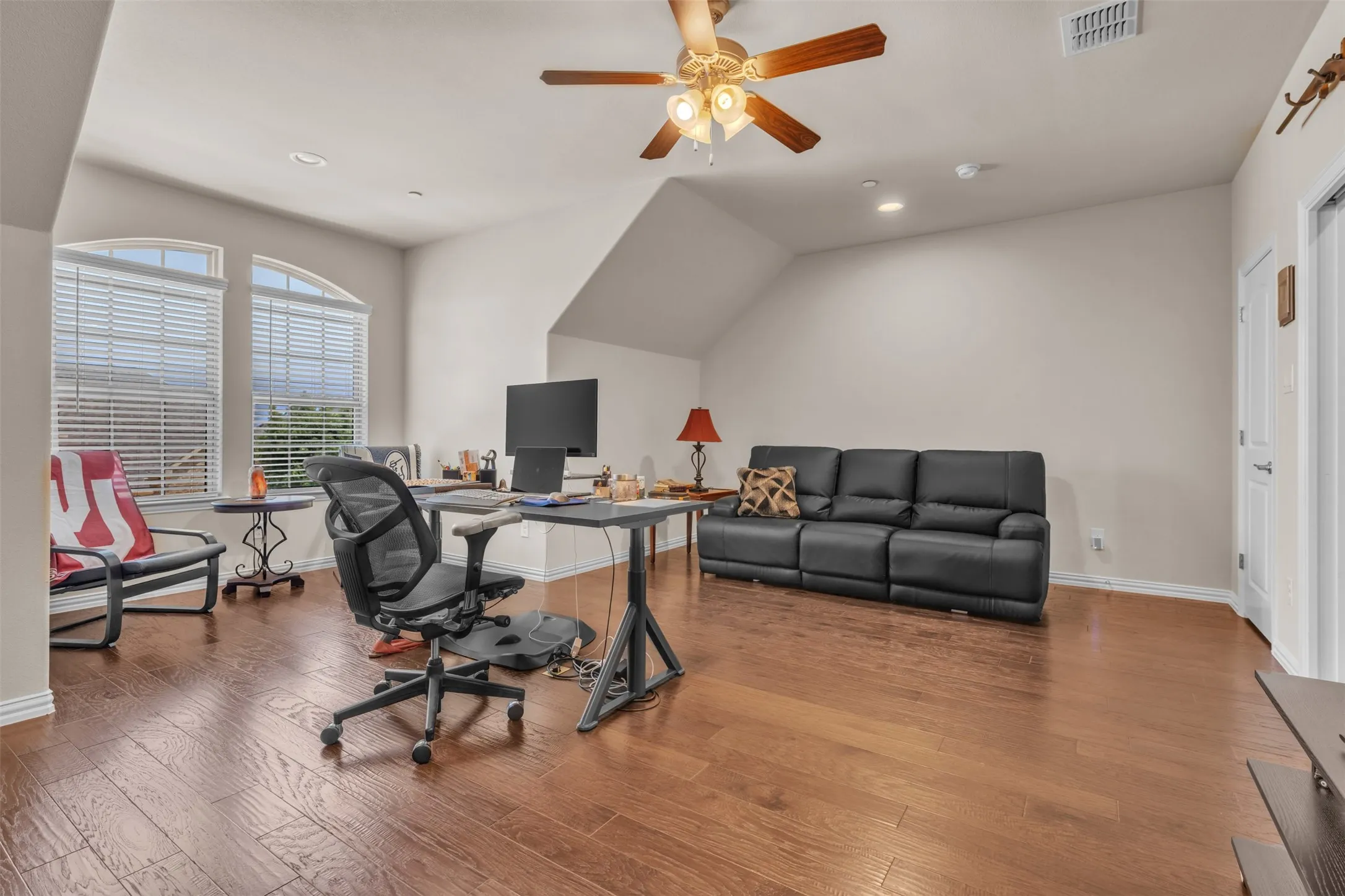Condominium For Sale in Tarrant County , 2704 Esplanade Boulevard 2704, Mansfield, Texas 76063, 3 Bedroom, 3 Bathroom, 2 Garage spaces, 2,936 Sqft, built in 2019, mls#21359005, Real Estate Agent in Mansfield, Homes For Sale in Tarrant county, Homes For Sale in Mansfield, Realtor in Mansfield Texas, Real Estate Brokerage Independent Realty Texas, Luminita Cordes Realtor