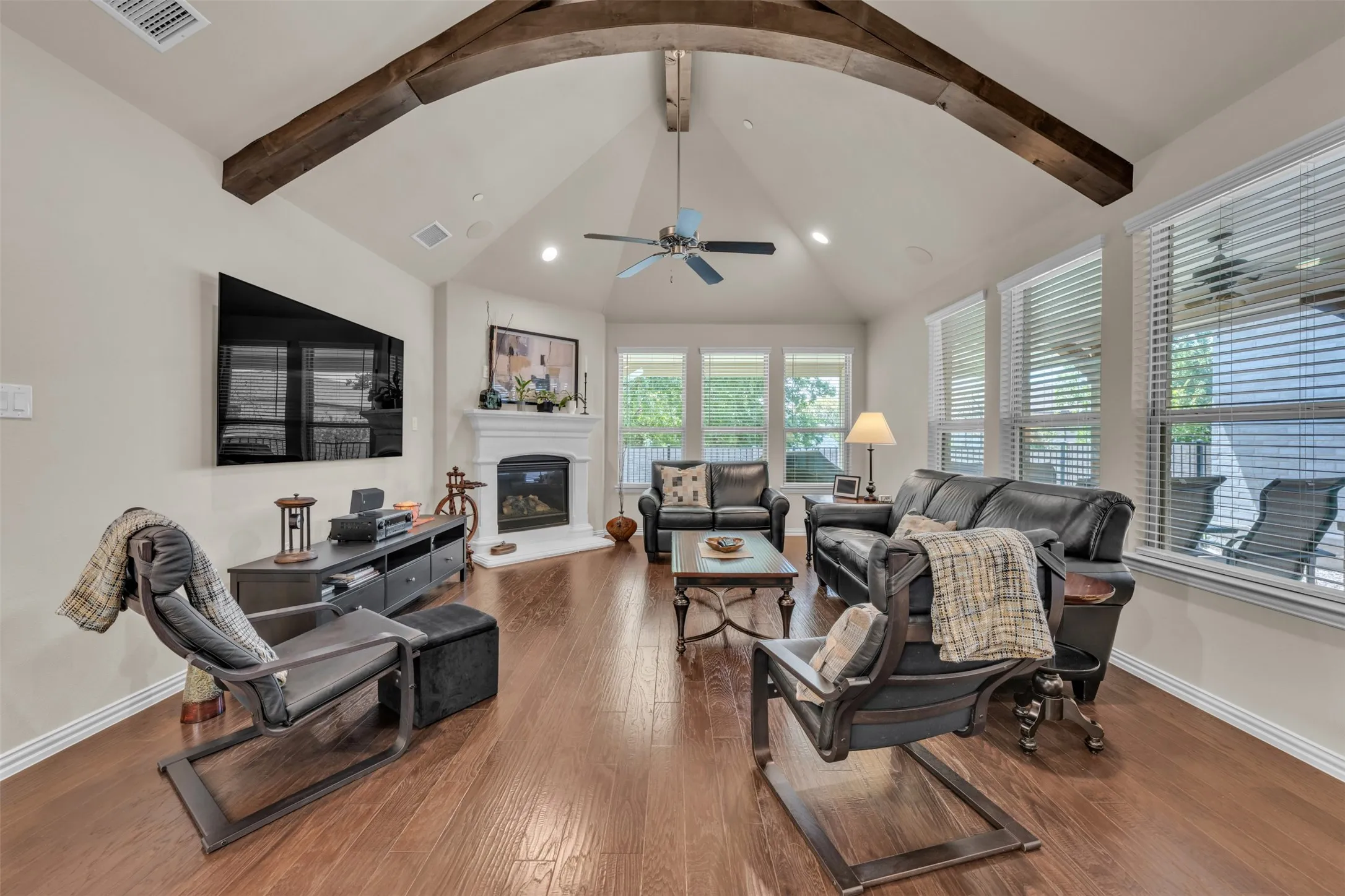 Condominium For Sale in Tarrant County , 2704 Esplanade Boulevard 2704, Mansfield, Texas 76063, 3 Bedroom, 3 Bathroom, 2 Garage spaces, 2,936 Sqft, built in 2019, mls#21359005, Real Estate Agent in Mansfield, Homes For Sale in Tarrant county, Homes For Sale in Mansfield, Realtor in Mansfield Texas, Real Estate Brokerage Independent Realty Texas, Luminita Cordes Realtor