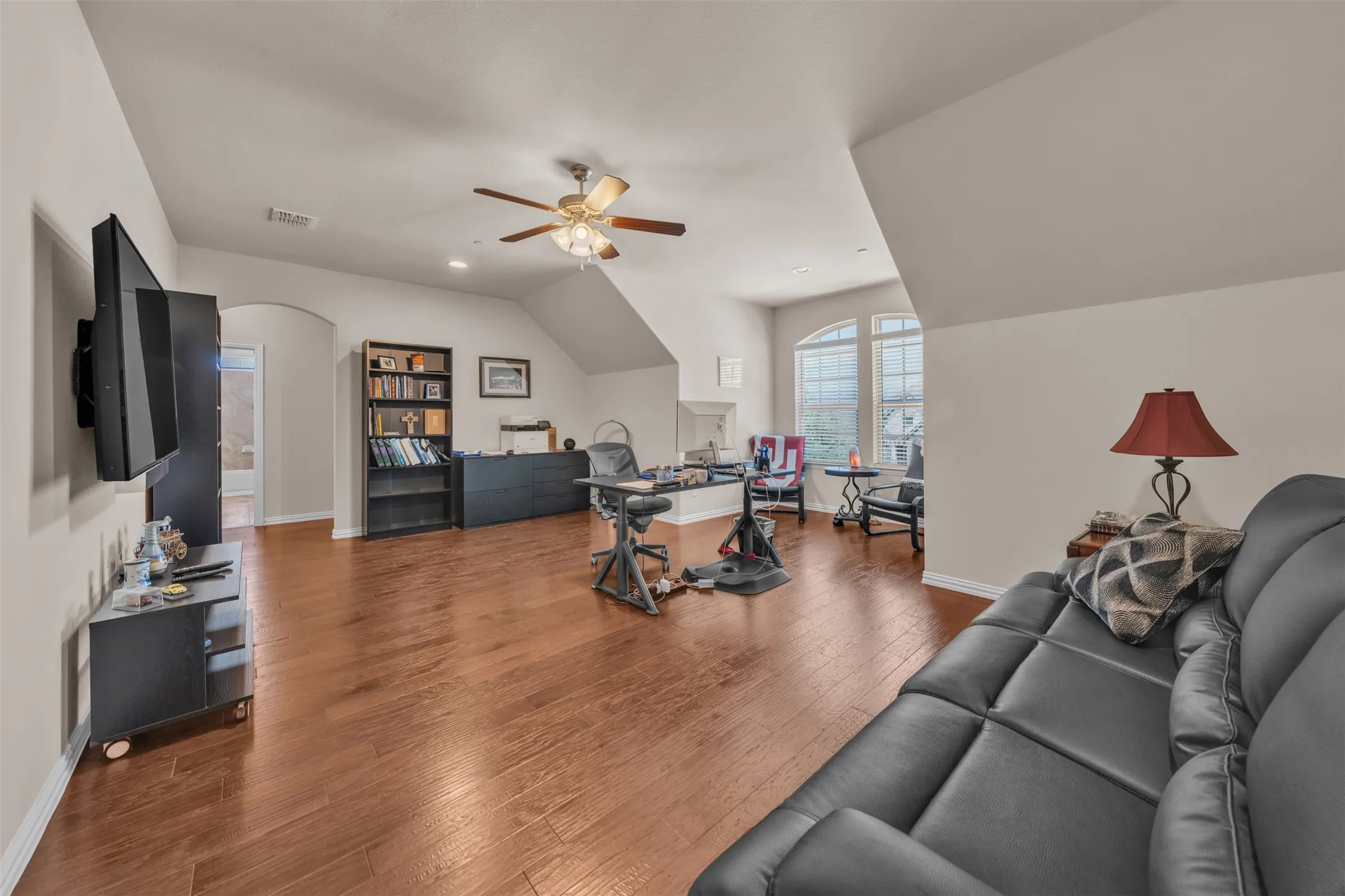 Condominium For Sale in Tarrant County , 2704 Esplanade Boulevard 2704, Mansfield, Texas 76063, 3 Bedroom, 3 Bathroom, 2 Garage spaces, 2,936 Sqft, built in 2019, mls#21359005, Real Estate Agent in Mansfield, Homes For Sale in Tarrant county, Homes For Sale in Mansfield, Realtor in Mansfield Texas, Real Estate Brokerage Independent Realty Texas, Luminita Cordes Realtor