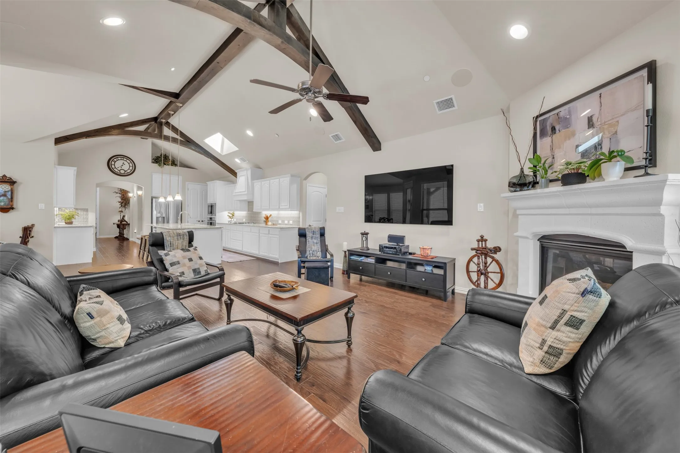 Condominium For Sale in Tarrant County , 2704 Esplanade Boulevard 2704, Mansfield, Texas 76063, 3 Bedroom, 3 Bathroom, 2 Garage spaces, 2,936 Sqft, built in 2019, mls#21359005, Real Estate Agent in Mansfield, Homes For Sale in Tarrant county, Homes For Sale in Mansfield, Realtor in Mansfield Texas, Real Estate Brokerage Independent Realty Texas, Luminita Cordes Realtor