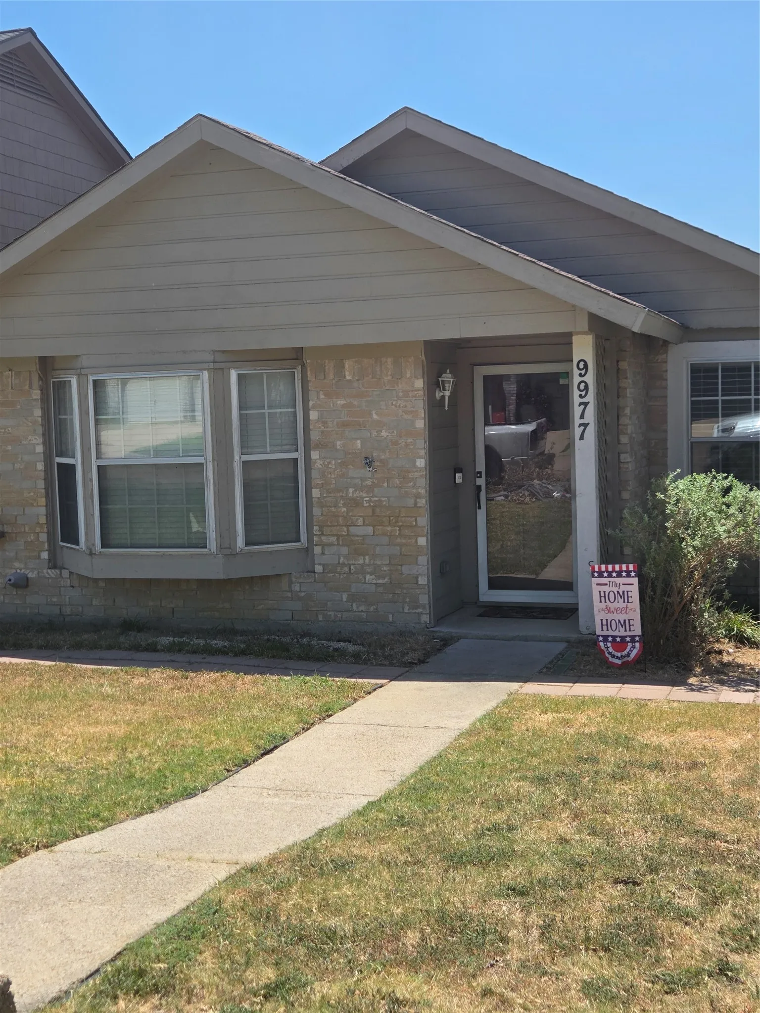 Single Family Residence For Rent in Tarrant County , 9977 Pack Saddle Trail, Fort Worth, Texas 76108, 2 Bedroom, 1 Bathroom, 1 Garage spaces, 768 Sqft, built in 1984, mls#21358063, Real Estate Agent in Fort Worth, Homes For Rent in Tarrant county, Homes For Rent in Fort Worth, Realtor in Fort Worth Texas, Real Estate Brokerage Independent Realty Texas, Luminita Cordes Realtor