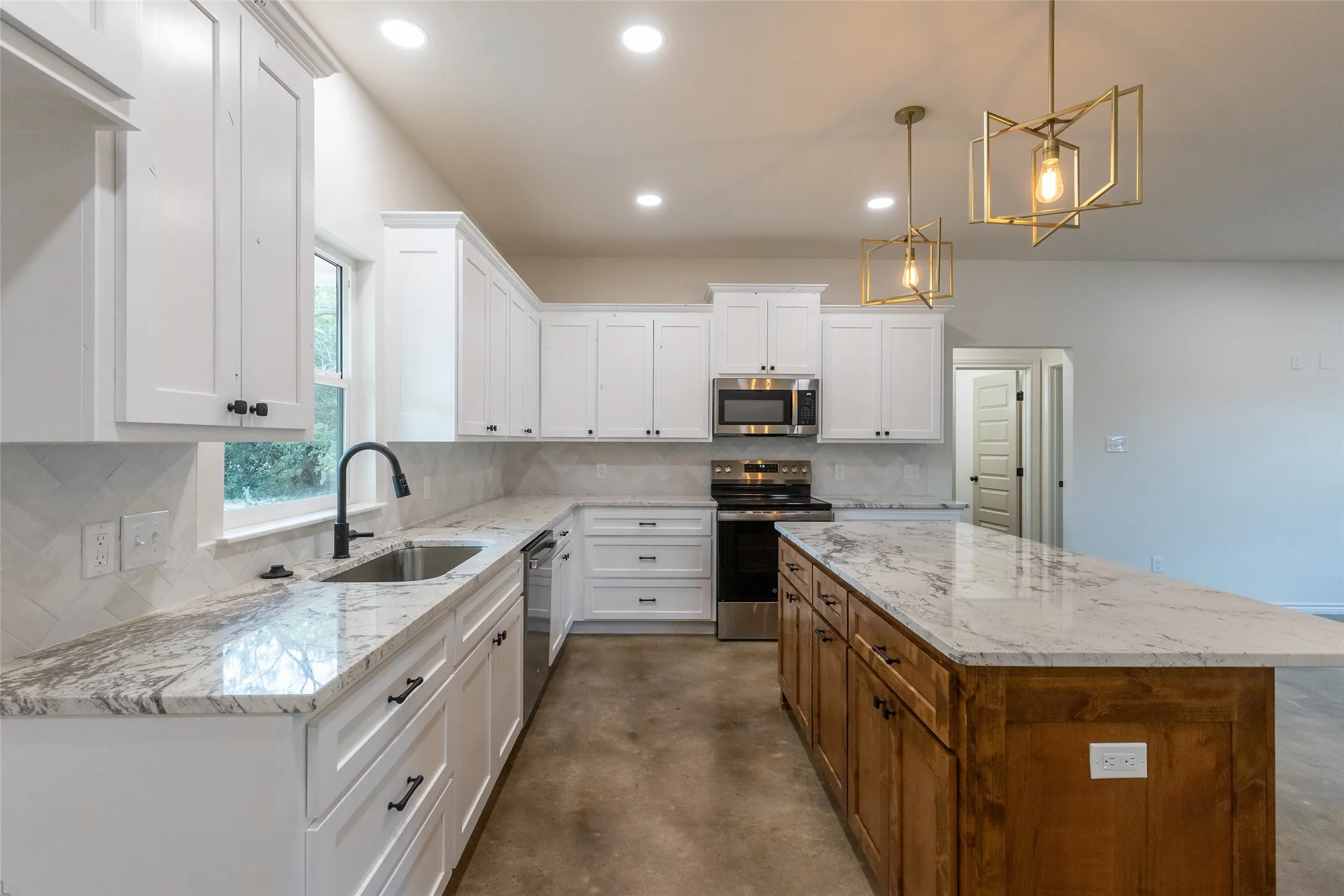 Single Family Residence For Sale in Taylor County , 233 Britton Avenue, Ovalo, Texas 79541, 3 Bedroom, 2 Bathroom, Garage spaces, 1,523 Sqft, built in 2026, mls#21356835, Real Estate Agent in Ovalo, Homes For Sale in Taylor county, Homes For Sale in Ovalo, Realtor in Ovalo Texas, Real Estate Brokerage Independent Realty Texas, Luminita Cordes Realtor