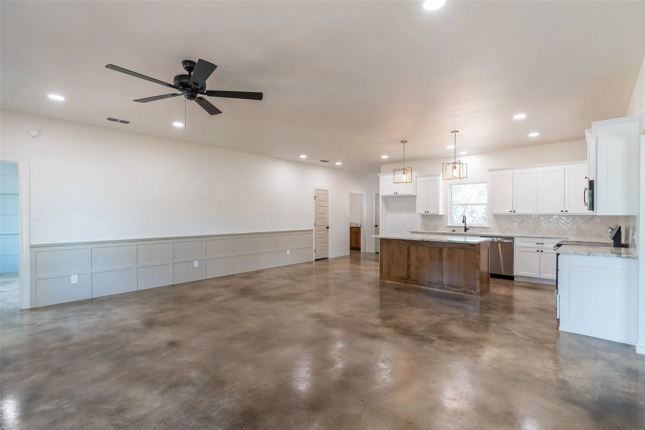 Single Family Residence For Sale in Taylor County , 233 Britton Avenue, Ovalo, Texas 79541, 3 Bedroom, 2 Bathroom, Garage spaces, 1,523 Sqft, built in 2026, mls#21356835, Real Estate Agent in Ovalo, Homes For Sale in Taylor county, Homes For Sale in Ovalo, Realtor in Ovalo Texas, Real Estate Brokerage Independent Realty Texas, Luminita Cordes Realtor