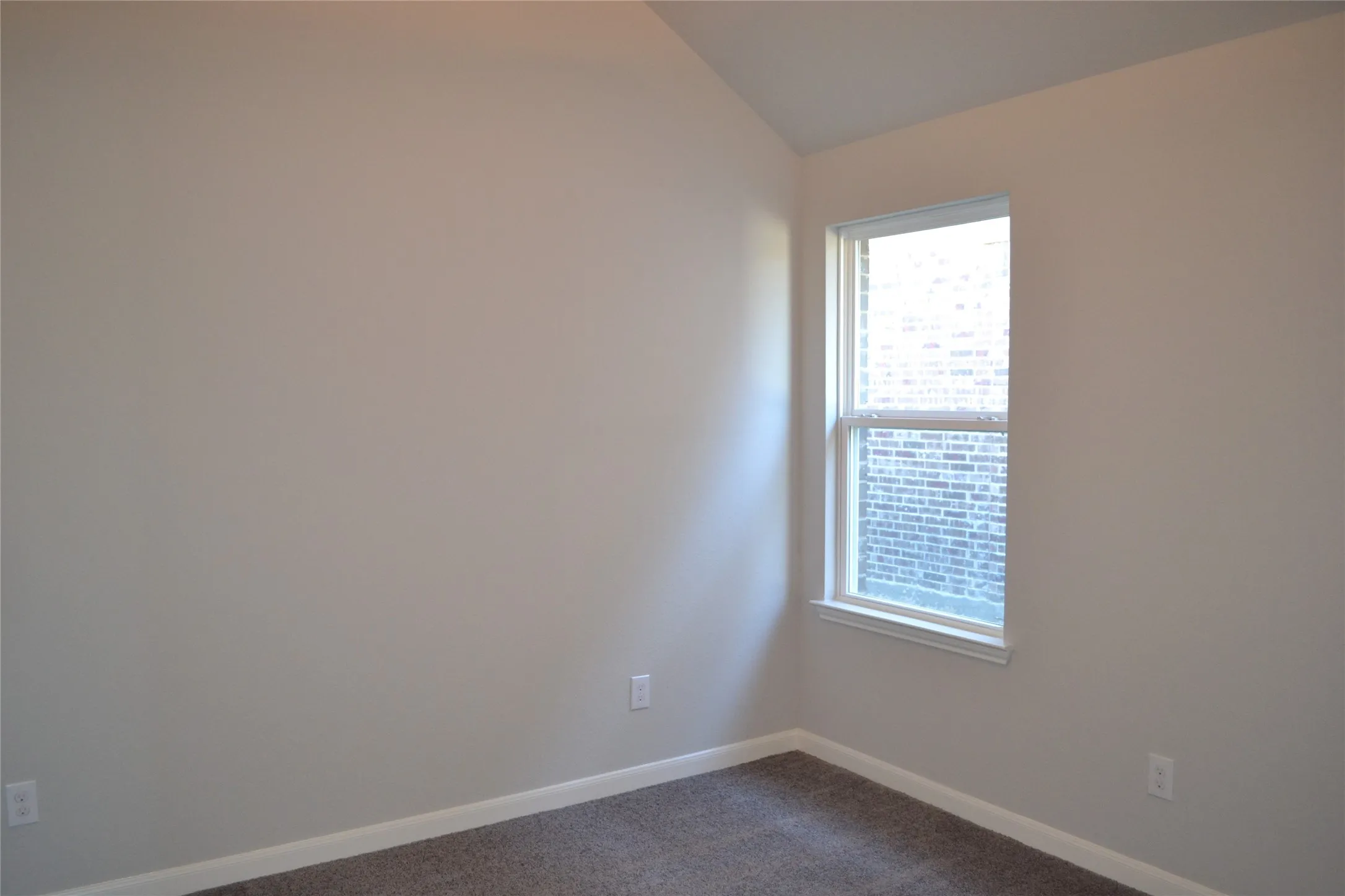 Single Family Residence For Rent in Kaufman County , 5090 Royal Springs Drive, Forney, Texas 75126, 4 Bedroom, 3 Bathroom, 2 Garage spaces, 2,206 Sqft, built in 2017, mls#21359118, Real Estate Agent in Forney, Homes For Rent in Kaufman county, Homes For Rent in Forney, Realtor in Forney Texas, Real Estate Brokerage Independent Realty Texas, Luminita Cordes Realtor