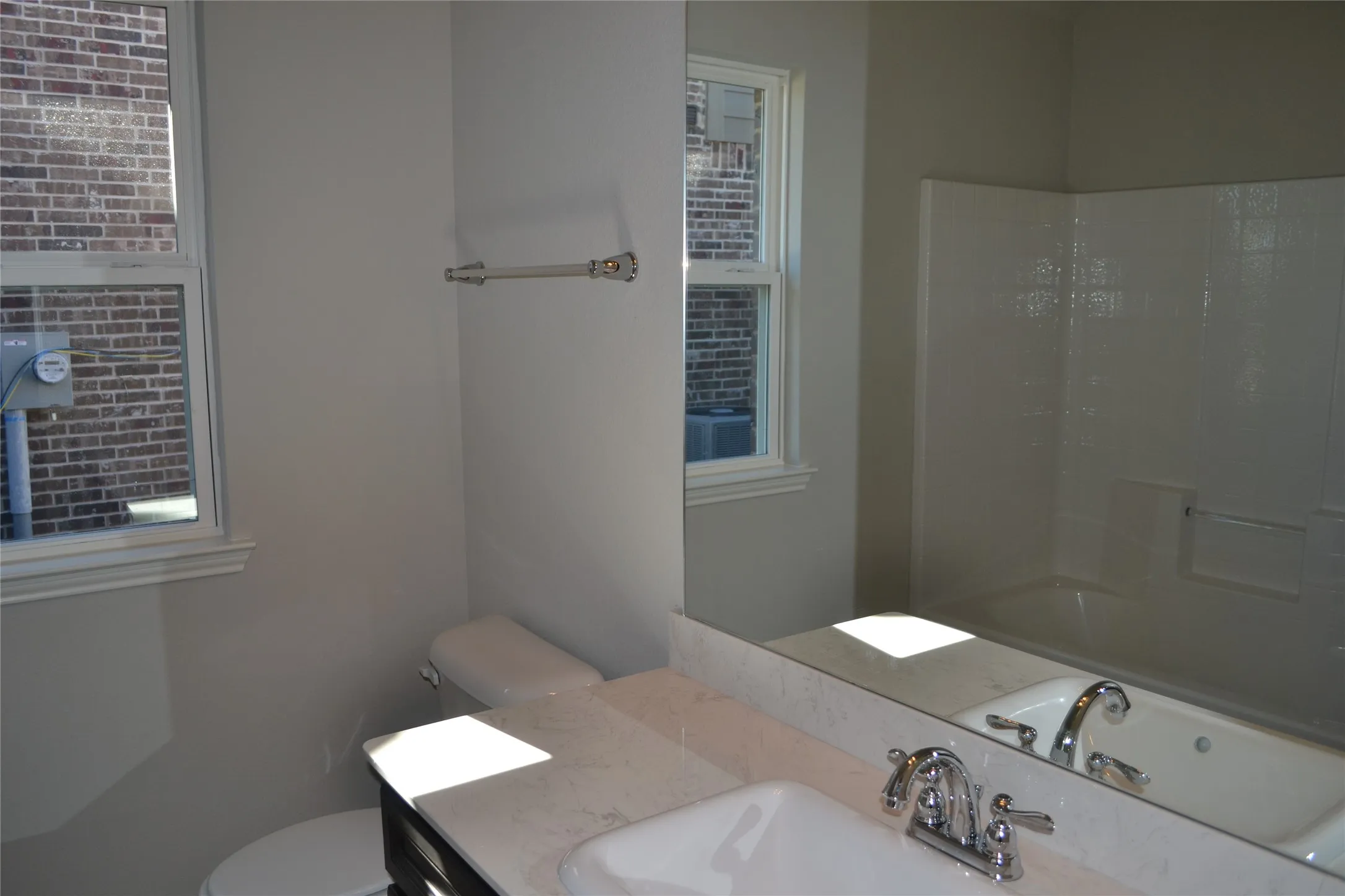 Single Family Residence For Rent in Kaufman County , 5090 Royal Springs Drive, Forney, Texas 75126, 4 Bedroom, 3 Bathroom, 2 Garage spaces, 2,206 Sqft, built in 2017, mls#21359118, Real Estate Agent in Forney, Homes For Rent in Kaufman county, Homes For Rent in Forney, Realtor in Forney Texas, Real Estate Brokerage Independent Realty Texas, Luminita Cordes Realtor