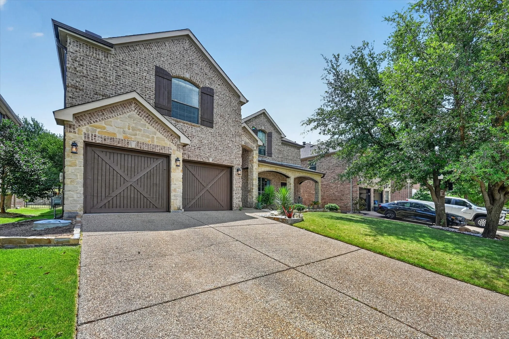 Single Family Residence For Sale in Tarrant County , 12336 Fairway Meadows Drive, Fort Worth, Texas 76179, 5 Bedroom, 4 Bathroom, 2 Garage spaces, 4,282 Sqft, built in 2007, mls#21359050, Real Estate Agent in Fort Worth, Homes For Sale in Tarrant county, Homes For Sale in Fort Worth, Realtor in Fort Worth Texas, Real Estate Brokerage Independent Realty Texas, Luminita Cordes Realtor