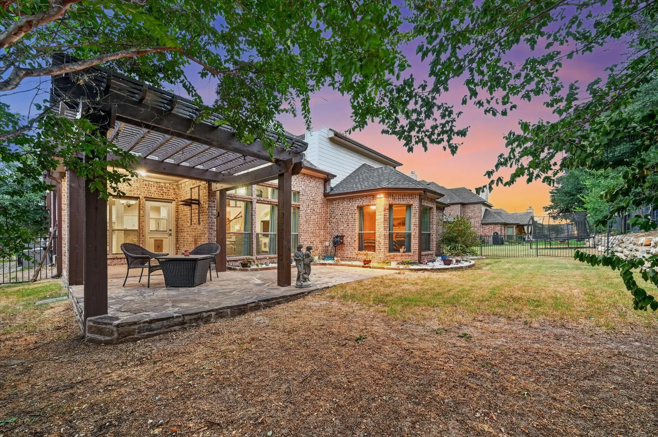 Single Family Residence For Sale in Tarrant County , 12336 Fairway Meadows Drive, Fort Worth, Texas 76179, 5 Bedroom, 4 Bathroom, 2 Garage spaces, 4,282 Sqft, built in 2007, mls#21359050, Real Estate Agent in Fort Worth, Homes For Sale in Tarrant county, Homes For Sale in Fort Worth, Realtor in Fort Worth Texas, Real Estate Brokerage Independent Realty Texas, Luminita Cordes Realtor
