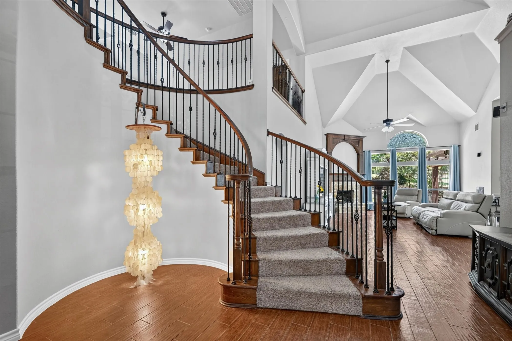 Single Family Residence For Sale in Tarrant County , 12336 Fairway Meadows Drive, Fort Worth, Texas 76179, 5 Bedroom, 4 Bathroom, 2 Garage spaces, 4,282 Sqft, built in 2007, mls#21359050, Real Estate Agent in Fort Worth, Homes For Sale in Tarrant county, Homes For Sale in Fort Worth, Realtor in Fort Worth Texas, Real Estate Brokerage Independent Realty Texas, Luminita Cordes Realtor