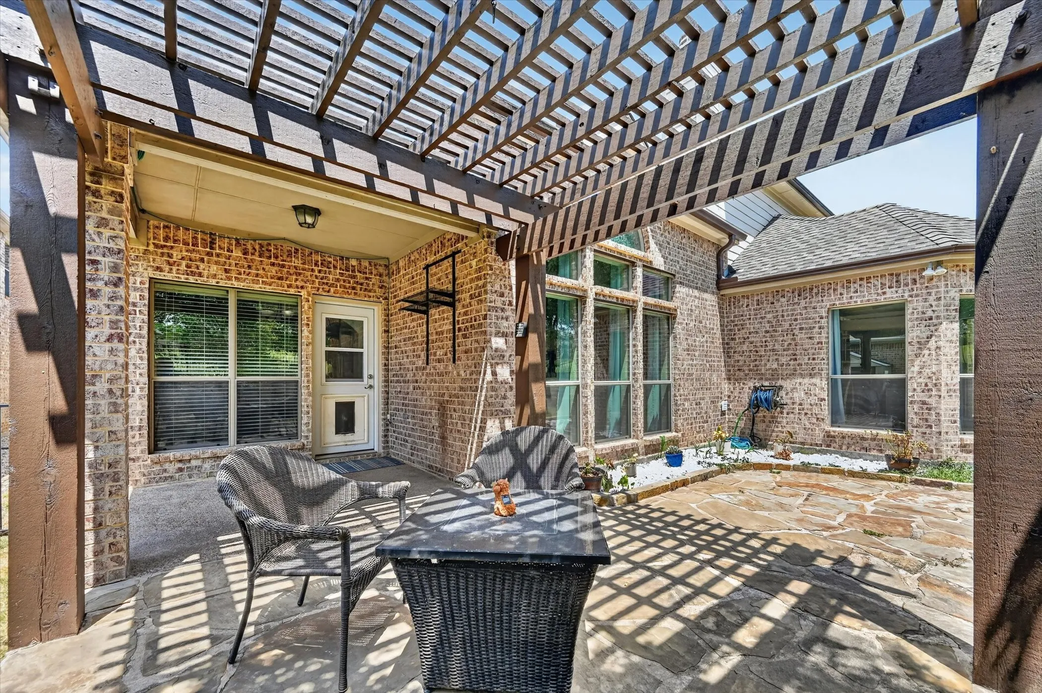 Single Family Residence For Sale in Tarrant County , 12336 Fairway Meadows Drive, Fort Worth, Texas 76179, 5 Bedroom, 4 Bathroom, 2 Garage spaces, 4,282 Sqft, built in 2007, mls#21359050, Real Estate Agent in Fort Worth, Homes For Sale in Tarrant county, Homes For Sale in Fort Worth, Realtor in Fort Worth Texas, Real Estate Brokerage Independent Realty Texas, Luminita Cordes Realtor