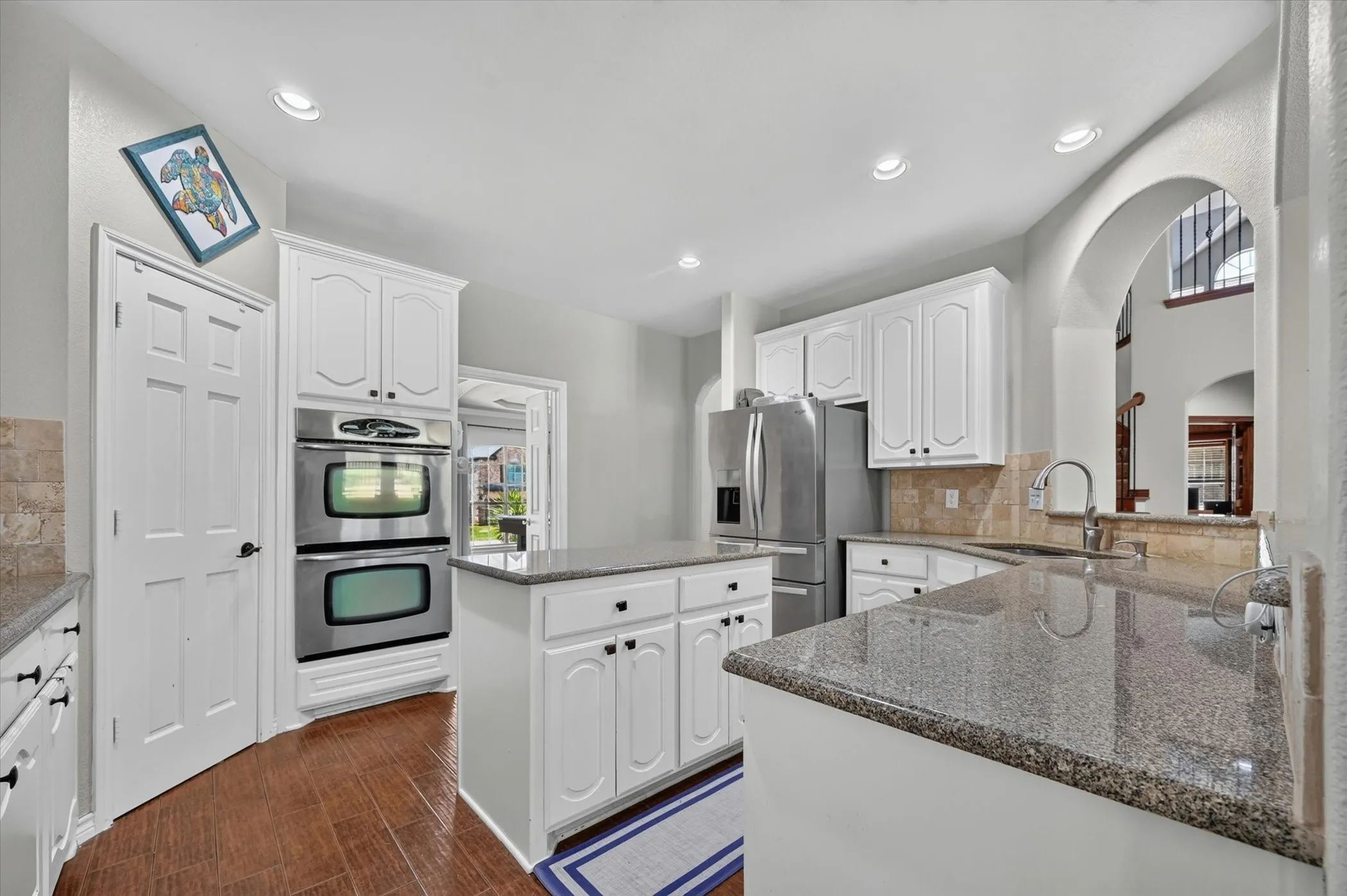 Single Family Residence For Sale in Tarrant County , 12336 Fairway Meadows Drive, Fort Worth, Texas 76179, 5 Bedroom, 4 Bathroom, 2 Garage spaces, 4,282 Sqft, built in 2007, mls#21359050, Real Estate Agent in Fort Worth, Homes For Sale in Tarrant county, Homes For Sale in Fort Worth, Realtor in Fort Worth Texas, Real Estate Brokerage Independent Realty Texas, Luminita Cordes Realtor