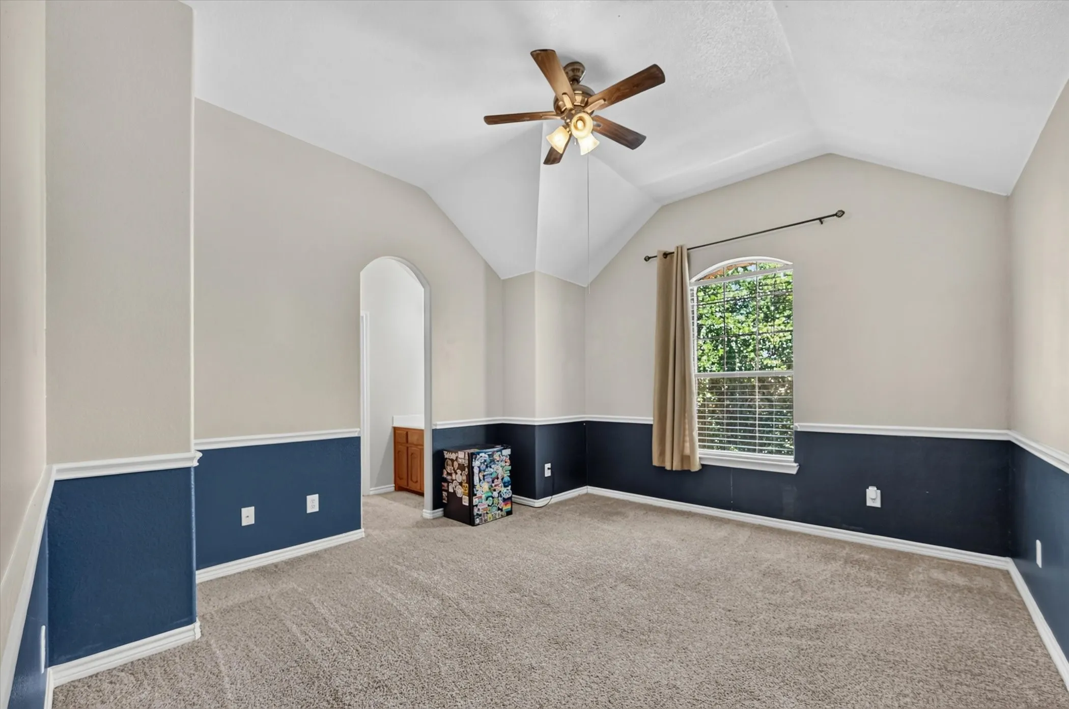 Single Family Residence For Sale in Tarrant County , 12336 Fairway Meadows Drive, Fort Worth, Texas 76179, 5 Bedroom, 4 Bathroom, 2 Garage spaces, 4,282 Sqft, built in 2007, mls#21359050, Real Estate Agent in Fort Worth, Homes For Sale in Tarrant county, Homes For Sale in Fort Worth, Realtor in Fort Worth Texas, Real Estate Brokerage Independent Realty Texas, Luminita Cordes Realtor