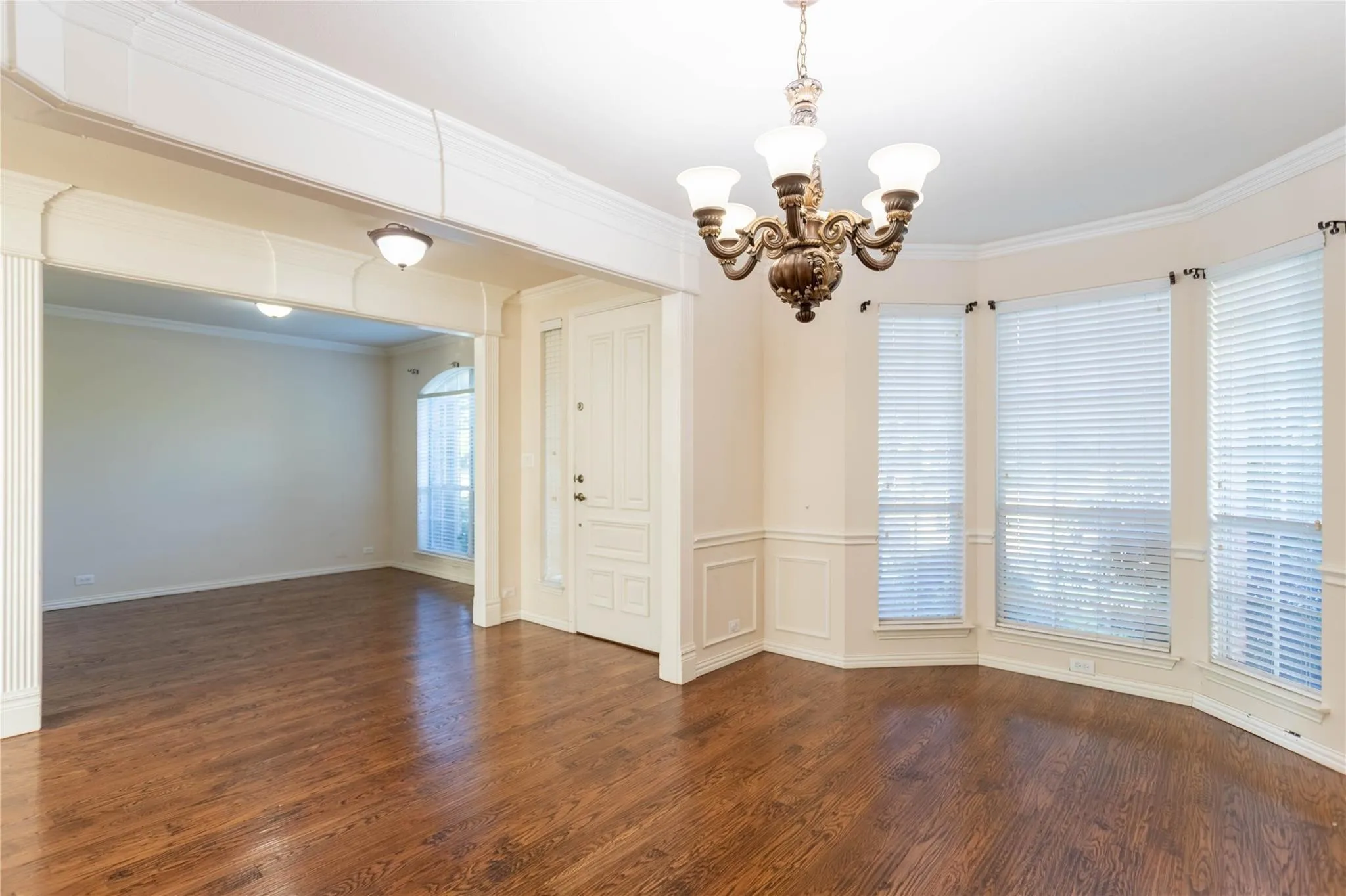 Single Family Residence For Rent in Collin County , 413 Brookmere Lane, Murphy, Texas 75094, 4 Bedroom, 4 Bathroom, 2 Garage spaces, 3,169 Sqft, built in 2004, mls#21359121, Real Estate Agent in Murphy, Homes For Rent in Collin county, Homes For Rent in Murphy, Realtor in Murphy Texas, Real Estate Brokerage Independent Realty Texas, Luminita Cordes Realtor