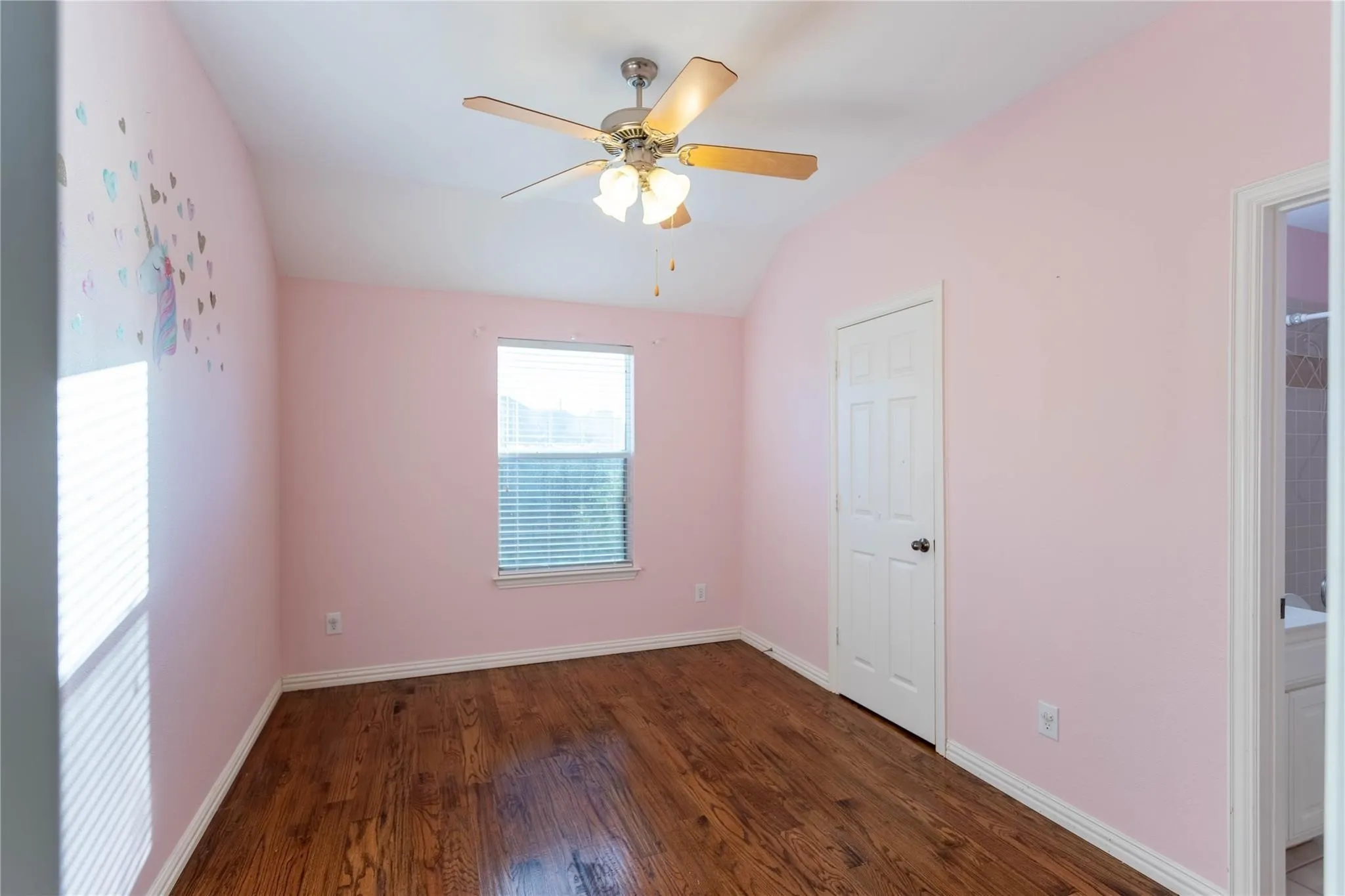 Single Family Residence For Rent in Collin County , 413 Brookmere Lane, Murphy, Texas 75094, 4 Bedroom, 4 Bathroom, 2 Garage spaces, 3,169 Sqft, built in 2004, mls#21359121, Real Estate Agent in Murphy, Homes For Rent in Collin county, Homes For Rent in Murphy, Realtor in Murphy Texas, Real Estate Brokerage Independent Realty Texas, Luminita Cordes Realtor