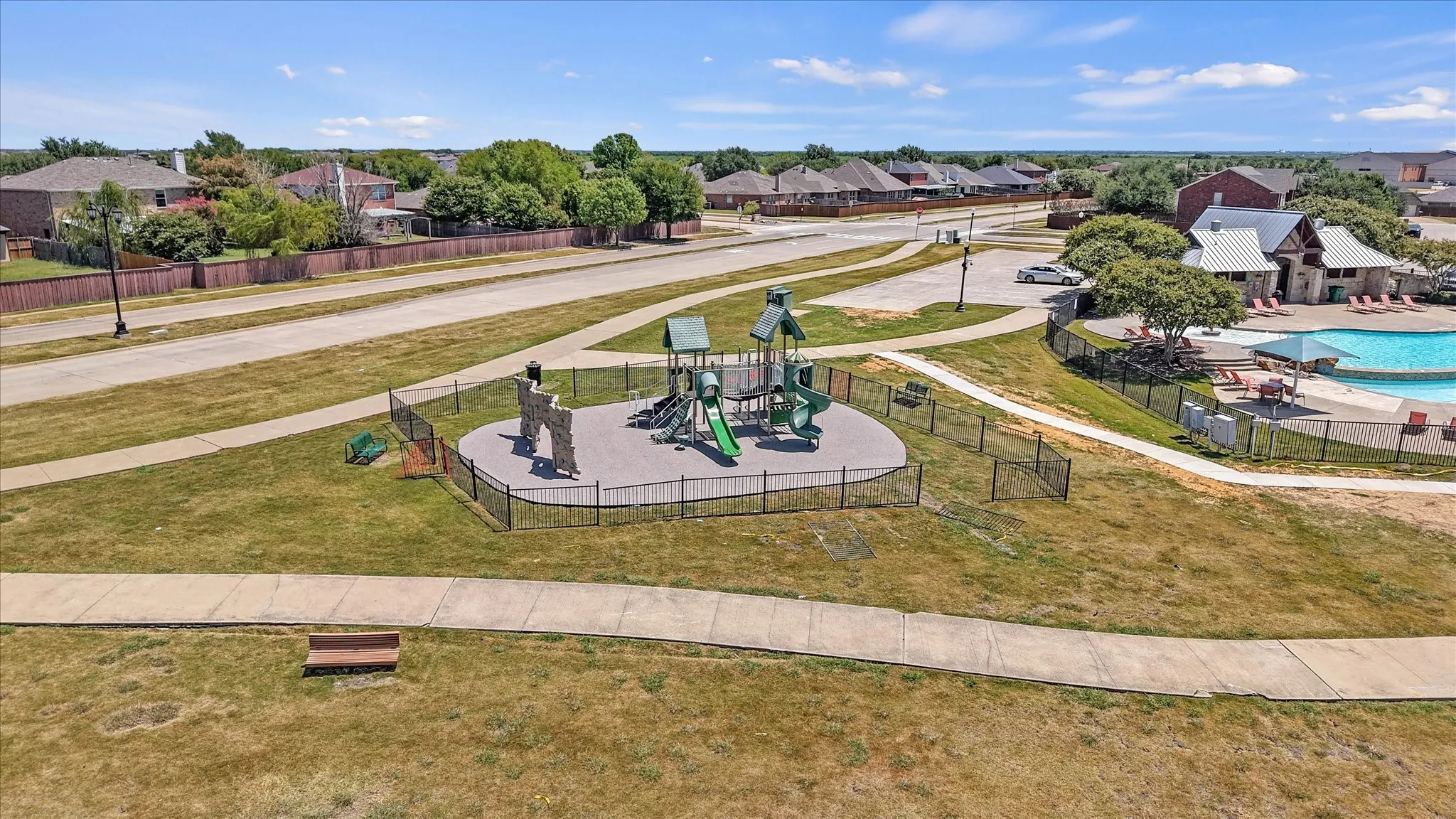 Single Family Residence For Sale in Kaufman County , 4515 Stardust Way, Forney, Texas 75126, 3 Bedroom, 2 Bathroom, 2 Garage spaces, 1,295 Sqft, built in 2020, mls#21356544, Real Estate Agent in Forney, Homes For Sale in Kaufman county, Homes For Sale in Forney, Realtor in Forney Texas, Real Estate Brokerage Independent Realty Texas, Luminita Cordes Realtor