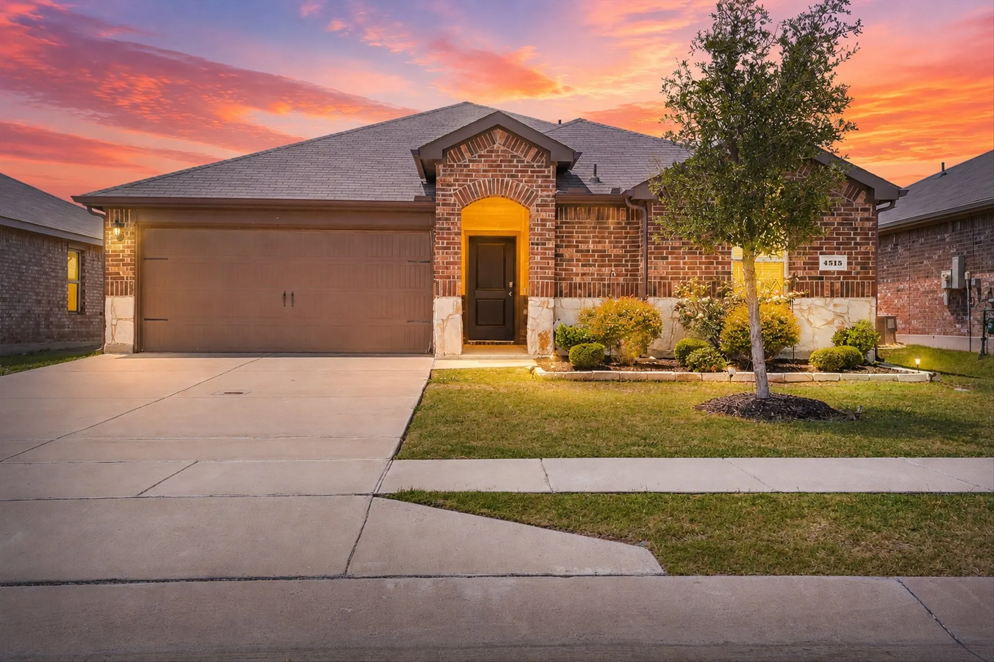 Single Family Residence For Sale in Kaufman County , 4515 Stardust Way, Forney, Texas 75126, 3 Bedroom, 2 Bathroom, 2 Garage spaces, 1,295 Sqft, built in 2020, mls#21356544, Real Estate Agent in Forney, Homes For Sale in Kaufman county, Homes For Sale in Forney, Realtor in Forney Texas, Real Estate Brokerage Independent Realty Texas, Luminita Cordes Realtor