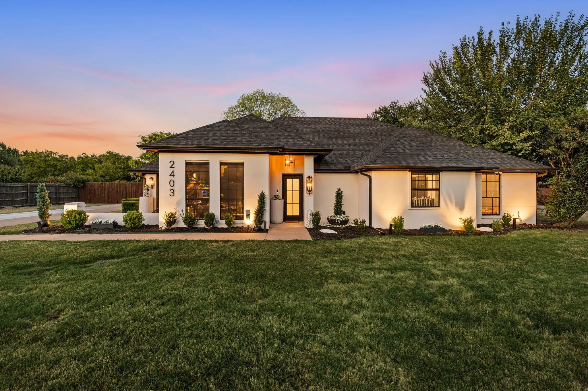 Single Family Residence For Sale in Tarrant County , 2403 N Carroll Avenue, Southlake, Texas 76092, 4 Bedroom, 3 Bathroom, 2 Garage spaces, 2,424 Sqft, built in 1984, mls#21358388, Real Estate Agent in Southlake, Homes For Sale in Tarrant county, Homes For Sale in Southlake, Realtor in Southlake Texas, Real Estate Brokerage Independent Realty Texas, Luminita Cordes Realtor