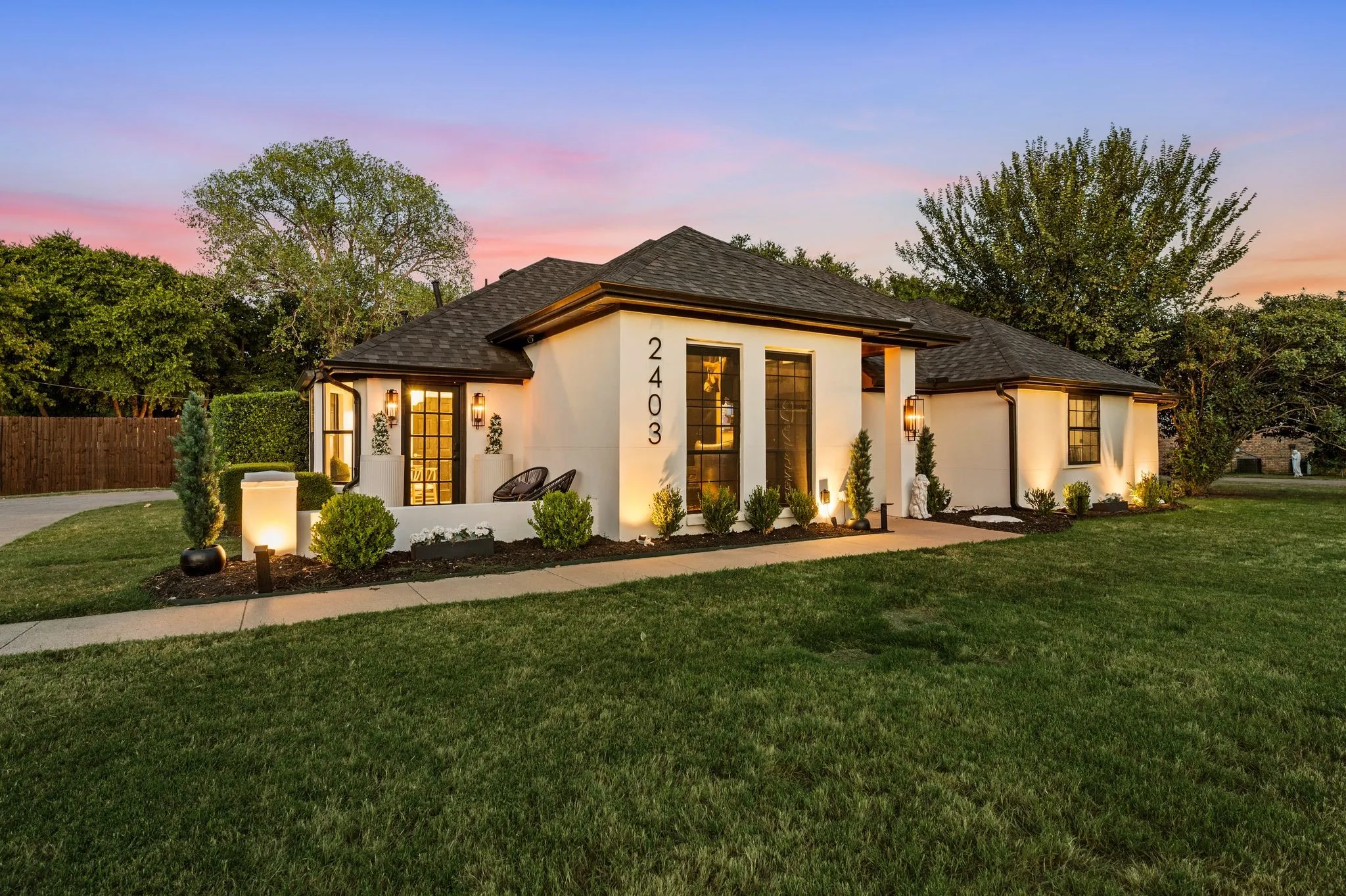 Single Family Residence For Sale in Tarrant County , 2403 N Carroll Avenue, Southlake, Texas 76092, 4 Bedroom, 3 Bathroom, 2 Garage spaces, 2,424 Sqft, built in 1984, mls#21358388, Real Estate Agent in Southlake, Homes For Sale in Tarrant county, Homes For Sale in Southlake, Realtor in Southlake Texas, Real Estate Brokerage Independent Realty Texas, Luminita Cordes Realtor