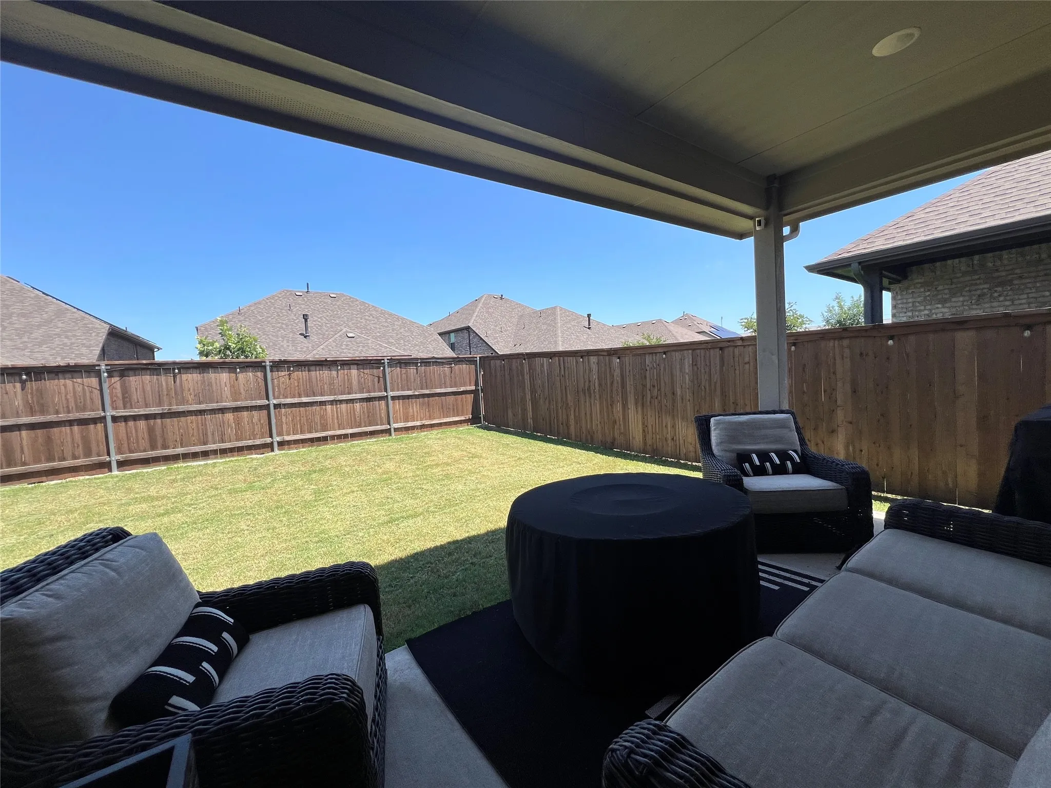Single Family Residence For Rent in Collin County , 3210 Mattie Grey Lane, Melissa, Texas 75454, 4 Bedroom, 3 Bathroom, 2 Garage spaces, 2,055 Sqft, built in 2022, mls#21359140, Real Estate Agent in Melissa, Homes For Rent in Collin county, Homes For Rent in Melissa, Realtor in Melissa Texas, Real Estate Brokerage Independent Realty Texas, Luminita Cordes Realtor