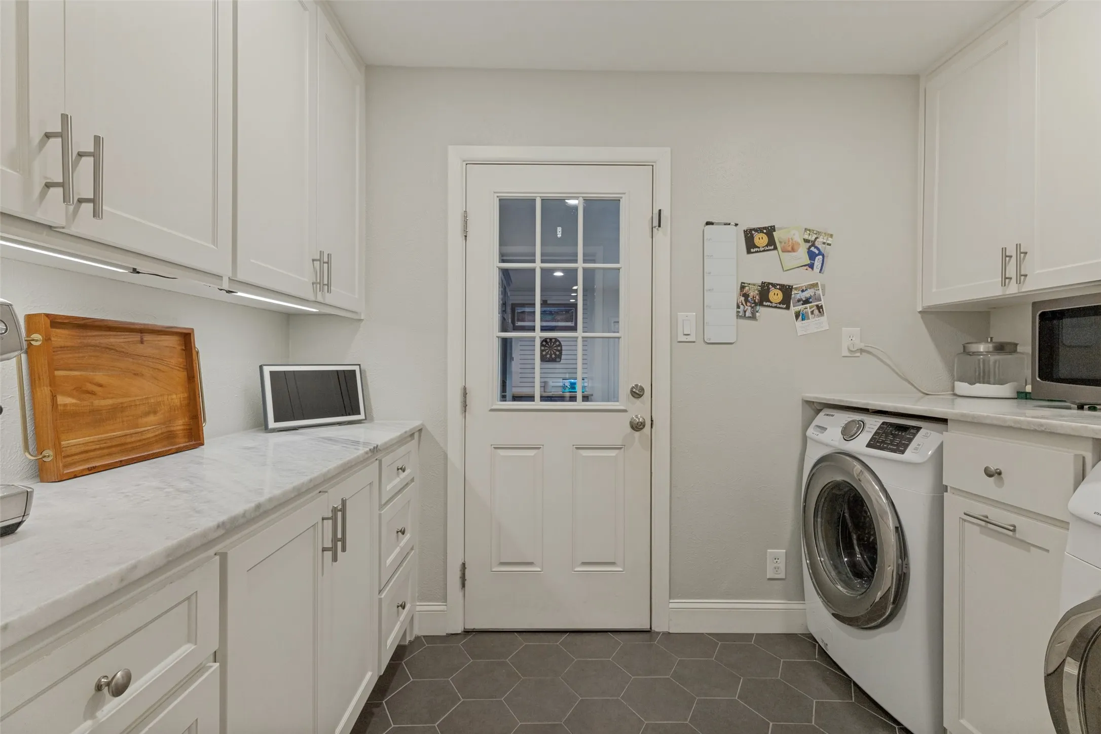 Single Family Residence For Sale in Tarrant County , 4241 Bilglade Road, Fort Worth, Texas 76109, 3 Bedroom, 3 Bathroom, Garage spaces, 2,710 Sqft, built in 1956, mls#21358271, Real Estate Agent in Fort Worth, Homes For Sale in Tarrant county, Homes For Sale in Fort Worth, Realtor in Fort Worth Texas, Real Estate Brokerage Independent Realty Texas, Luminita Cordes Realtor