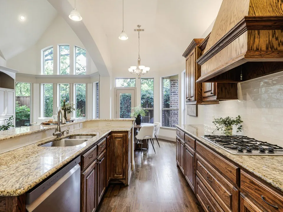 Single Family Residence For Sale in Collin County , 5769 Foard Drive, Frisco, Texas 75034, 3 Bedroom, 3 Bathroom, 2 Garage spaces, 3,220 Sqft, built in 2006, mls#21333393, Real Estate Agent in Frisco, Homes For Sale in Collin county, Homes For Sale in Frisco, Realtor in Frisco Texas, Real Estate Brokerage Independent Realty Texas, Luminita Cordes Realtor