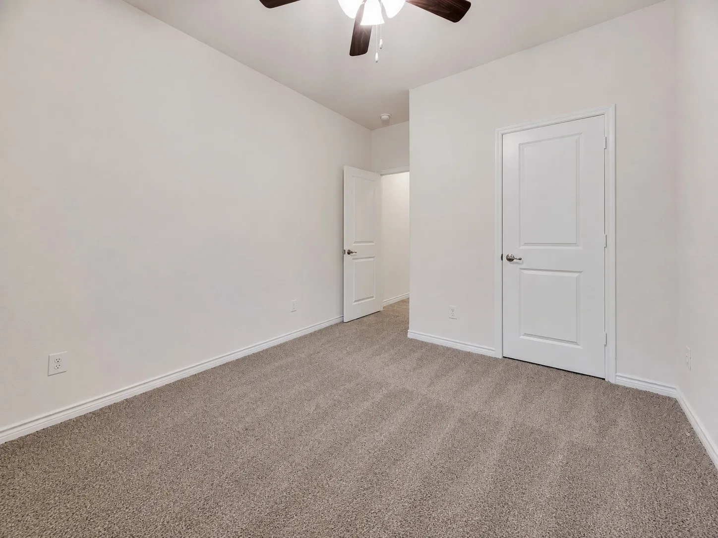 Single Family Residence For Sale in Denton County , 3206 Catoosa Lane, Aubrey, Texas 76227, 4 Bedroom, 2 Bathroom, 2 Garage spaces, 1,887 Sqft, built in 2022, mls#21354228, Real Estate Agent in Aubrey, Homes For Sale in Denton county, Homes For Sale in Aubrey, Realtor in Aubrey Texas, Real Estate Brokerage Independent Realty Texas, Luminita Cordes Realtor